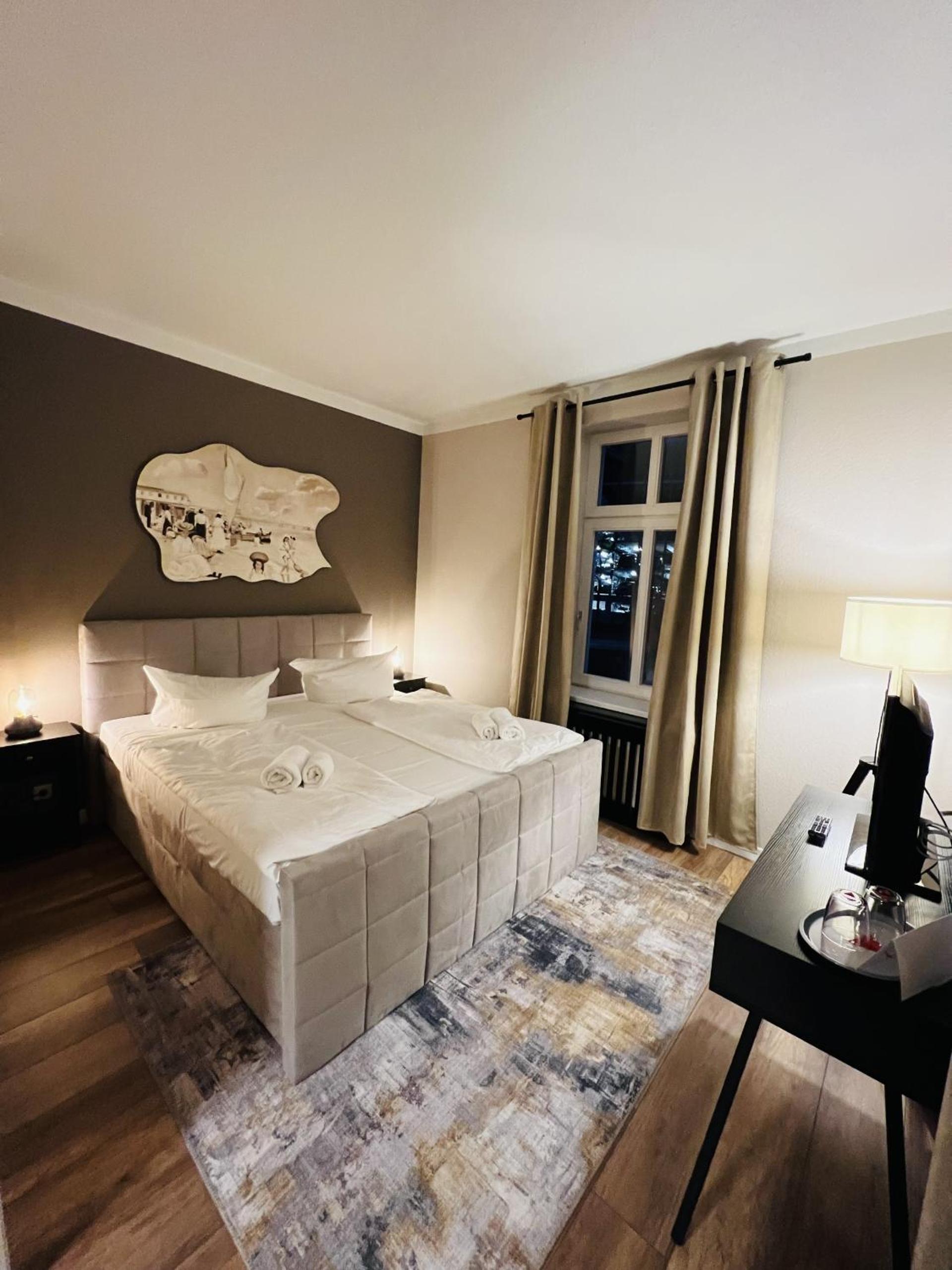 Superior Double Room - Photo 2