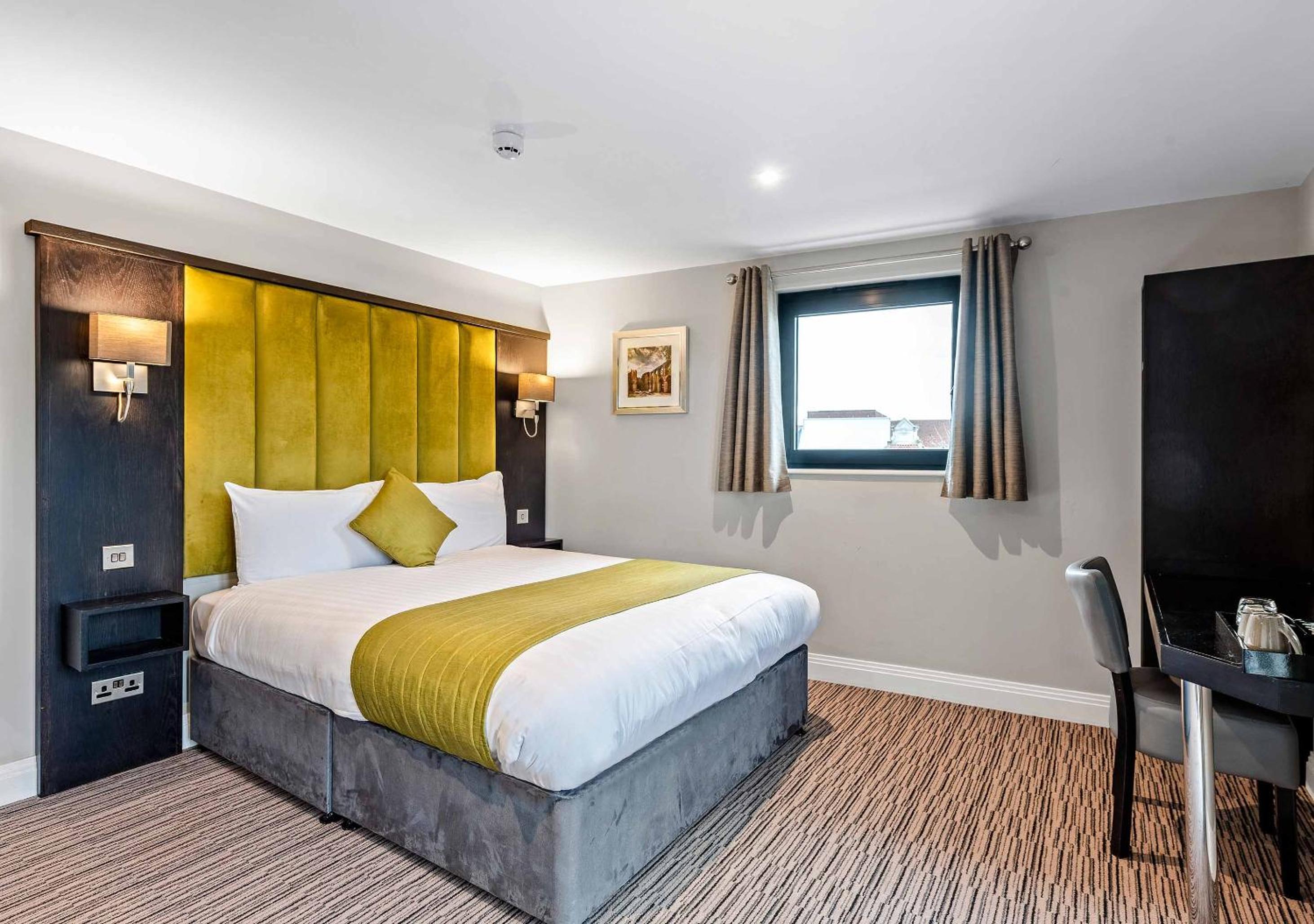 Standard Double Room - Photo 2