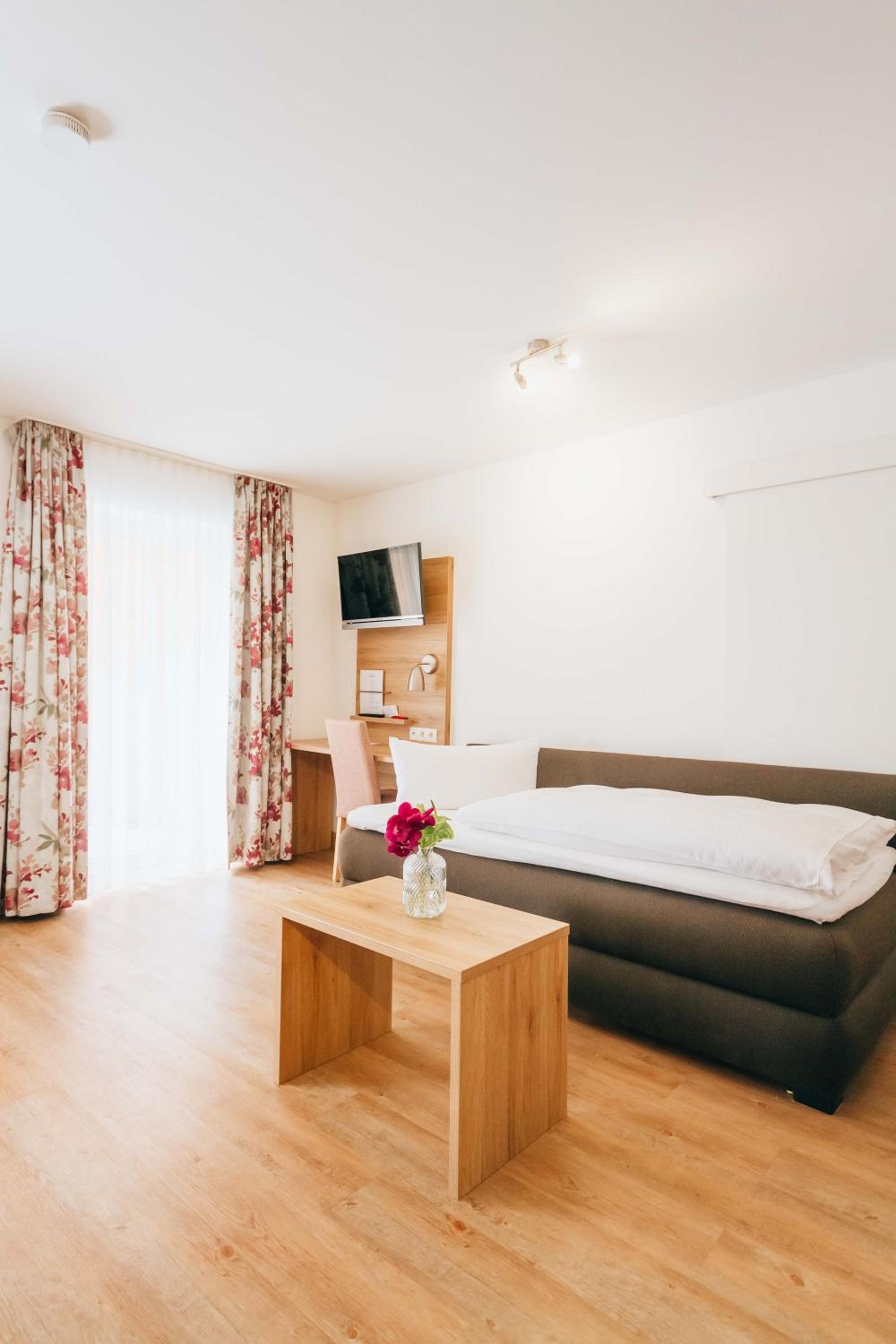 Triple Room - Disability Access photo 3