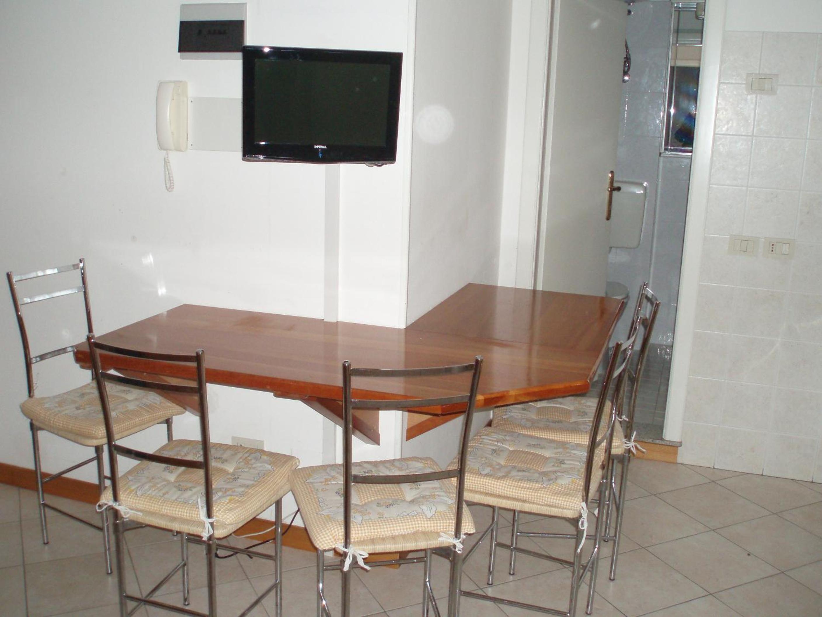 Apartment photo 3