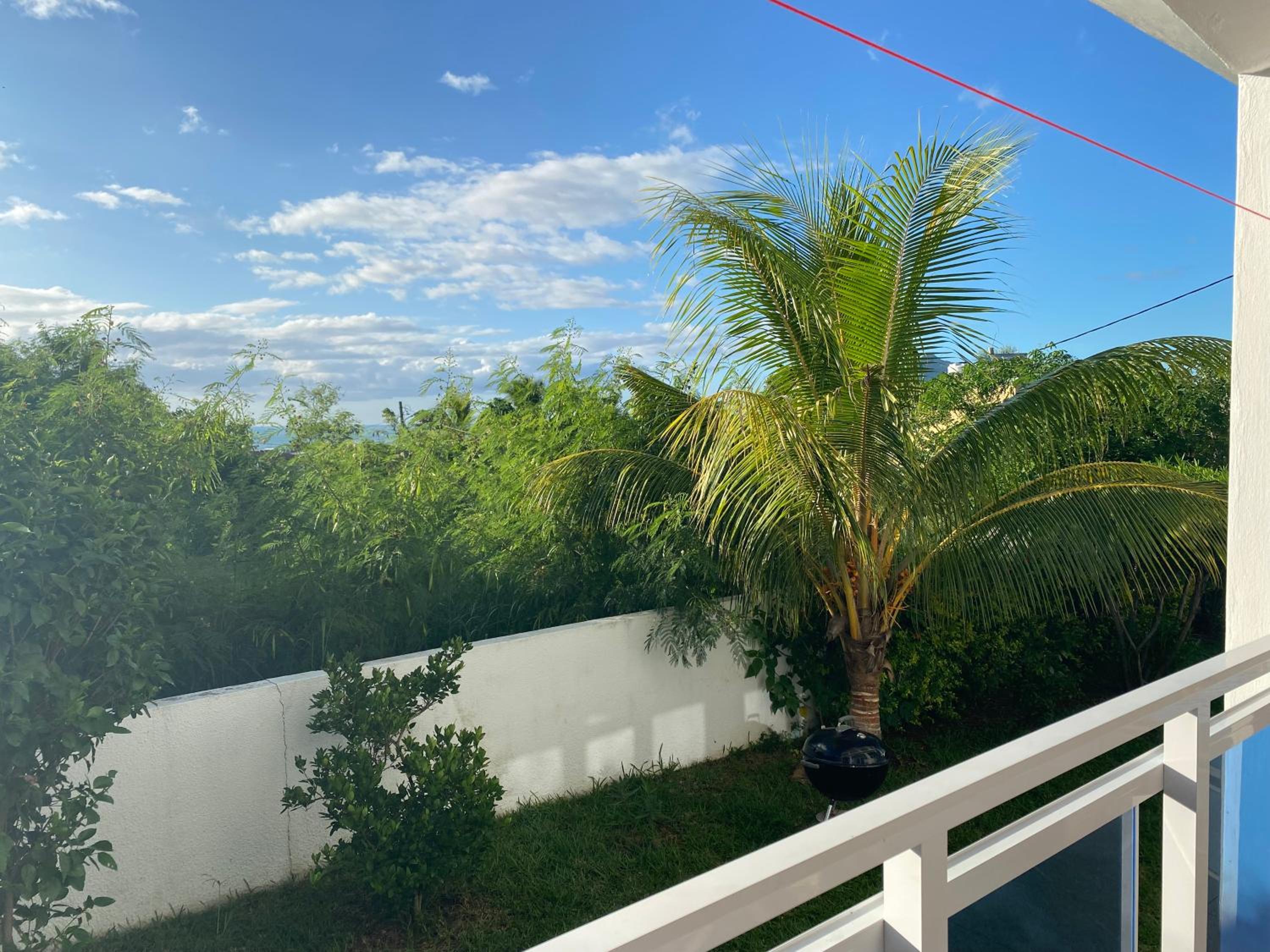Apartment with Garden View