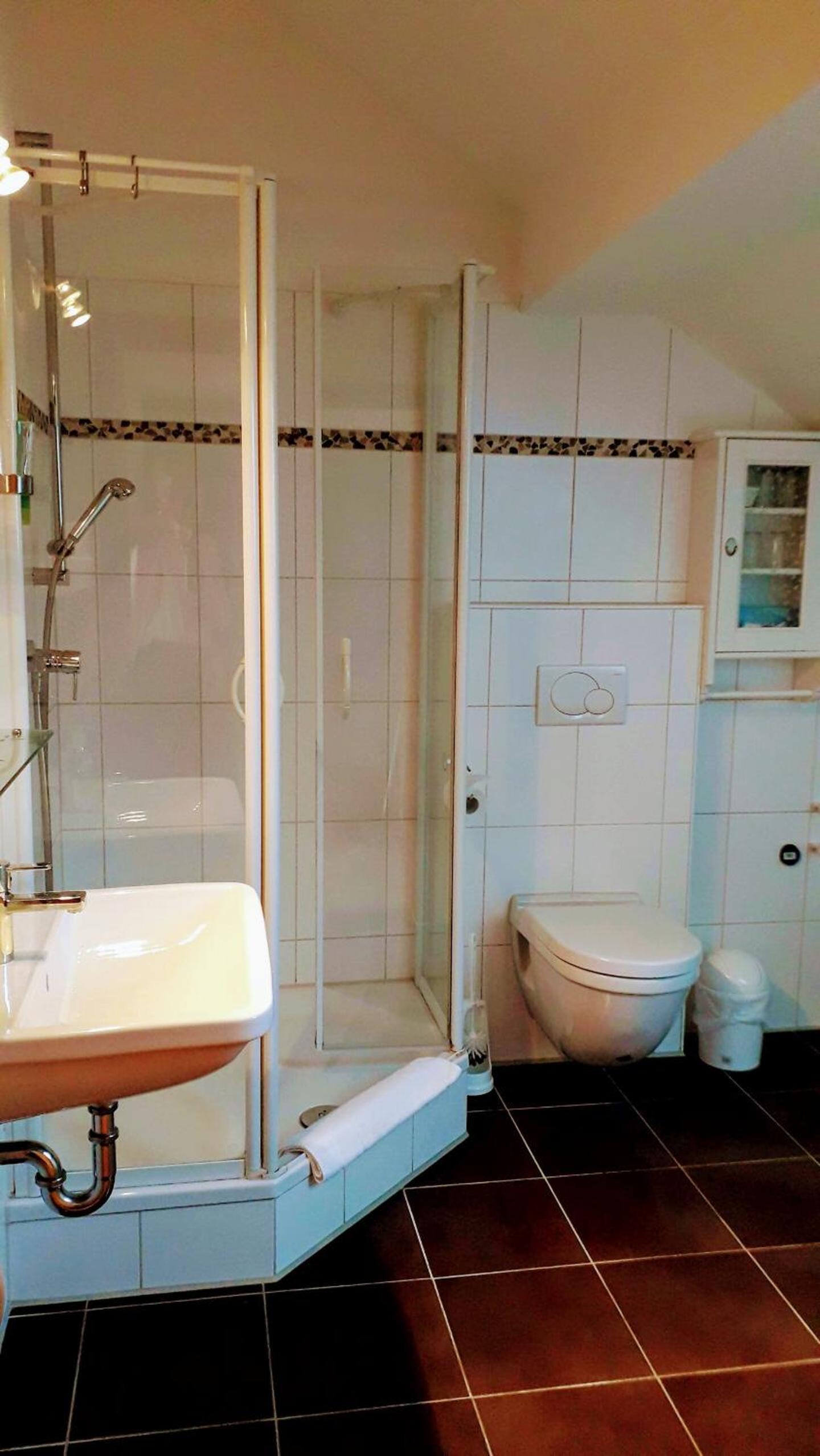 One-Bedroom Apartment - Photo 8
