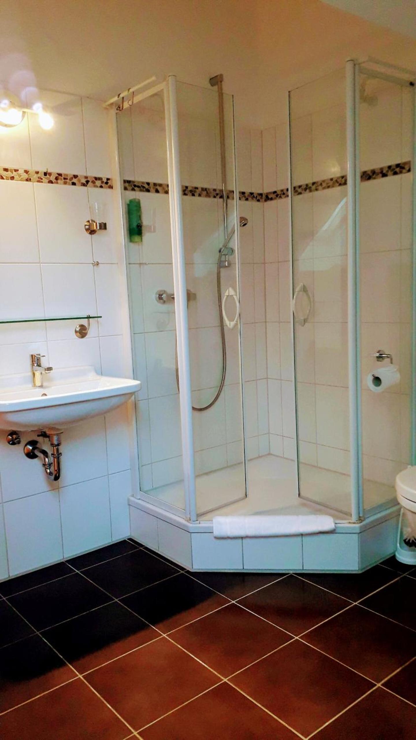 One-Bedroom Apartment - Photo 7