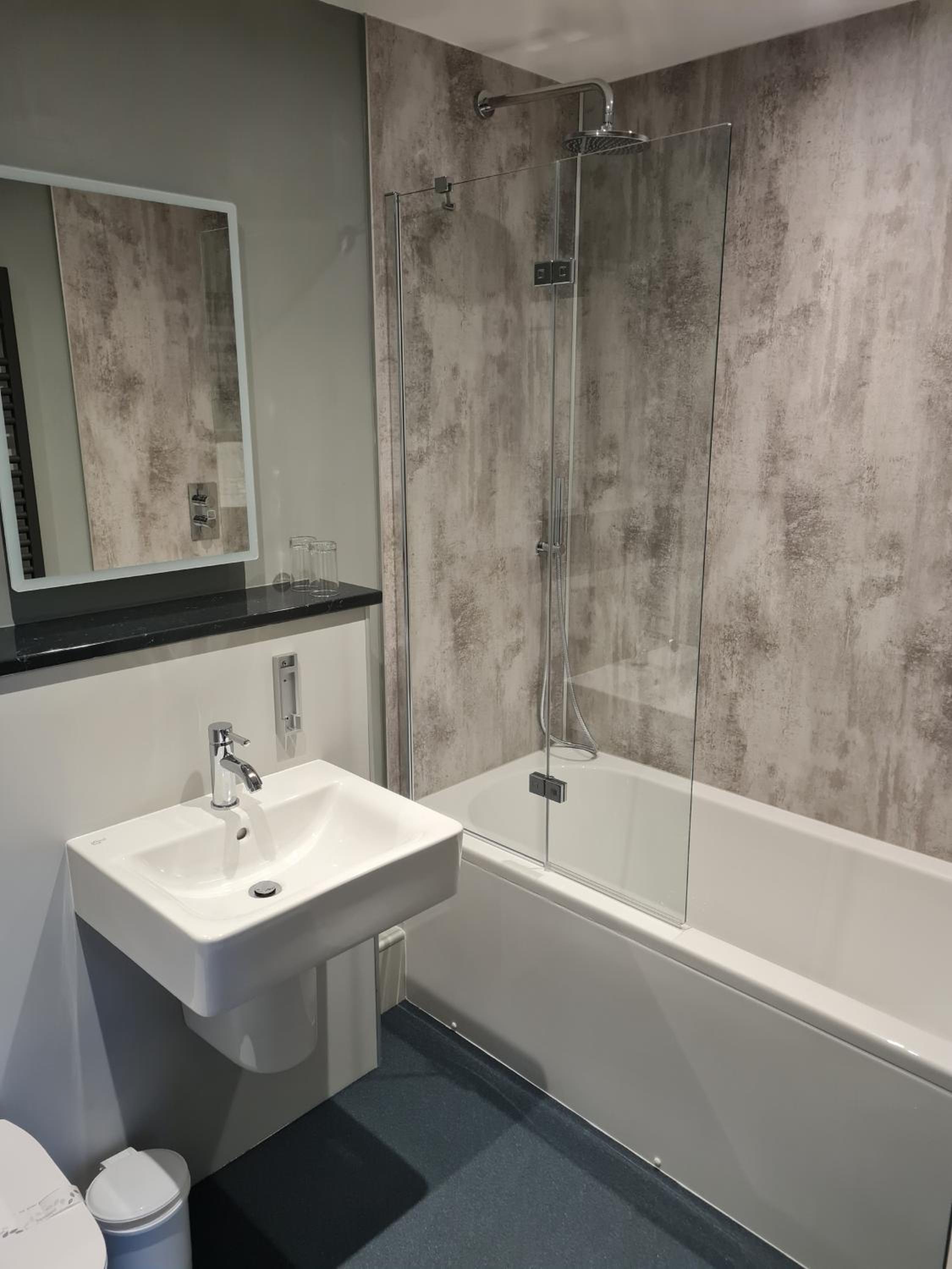 Superior Deluxe Double Room  photo 2