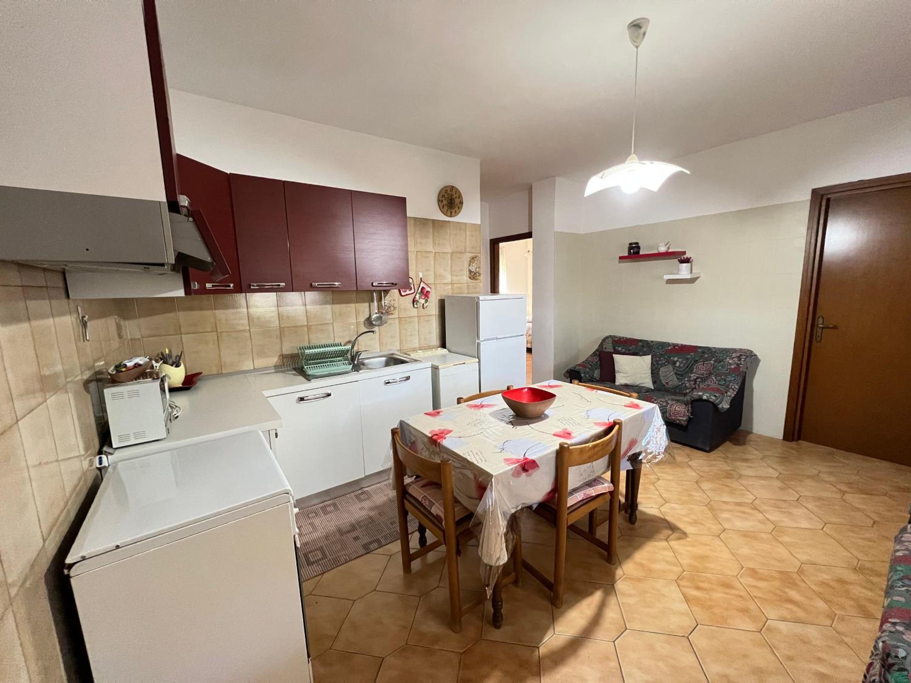 Two-Bedroom Apartment - Photo 8