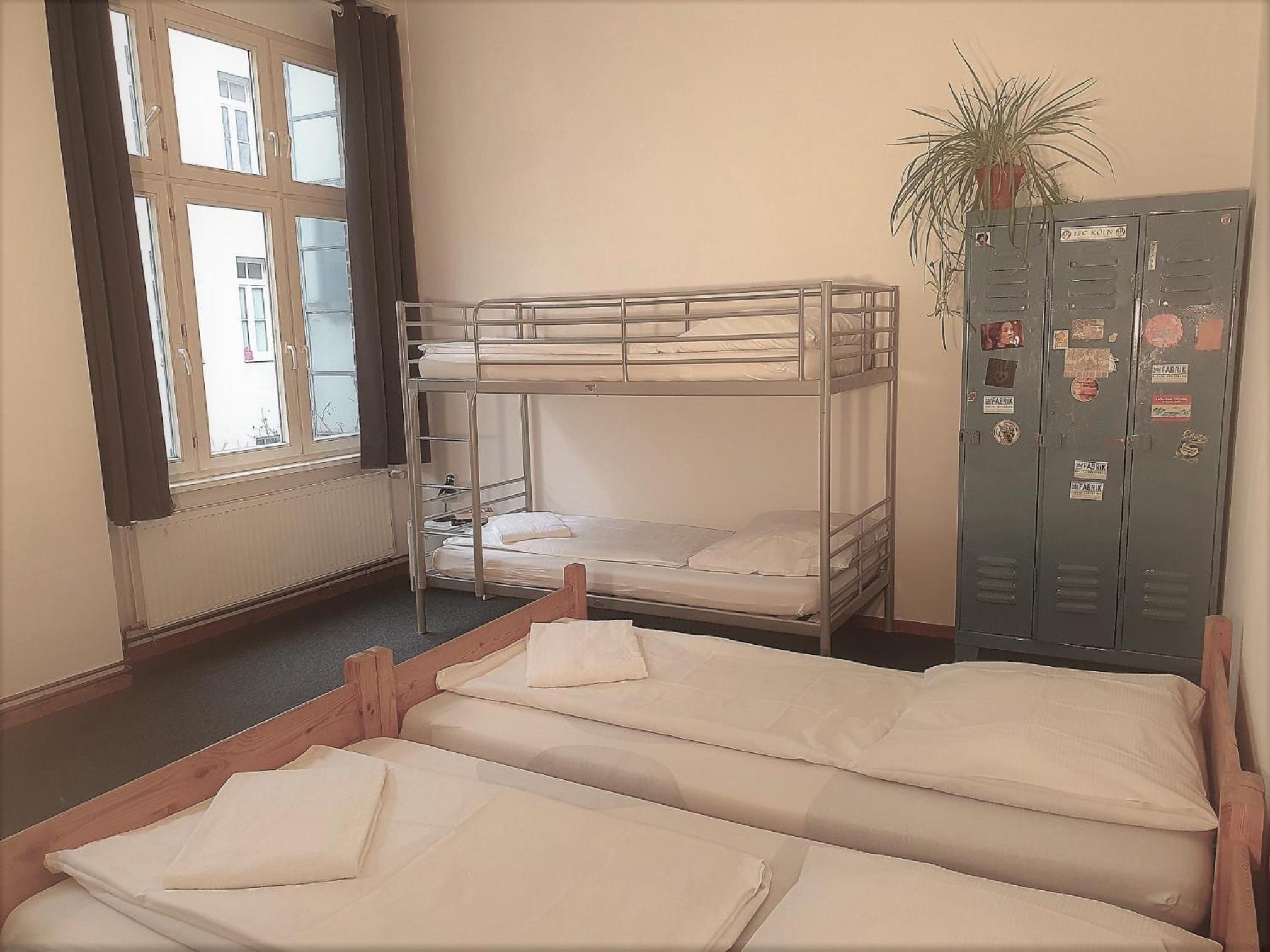 Triple Room with Shared Bathroom photo 1