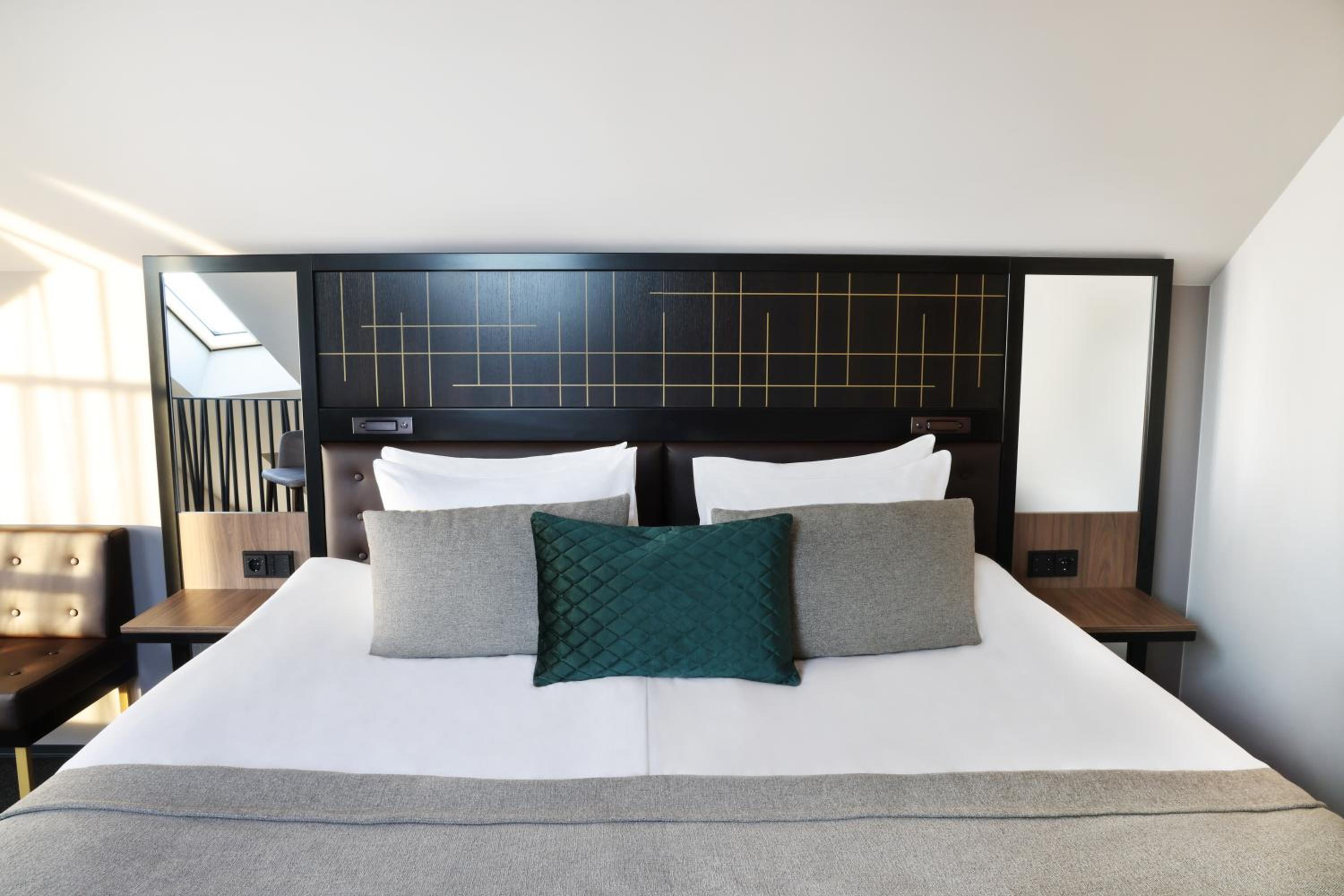 Suite - Photo 4