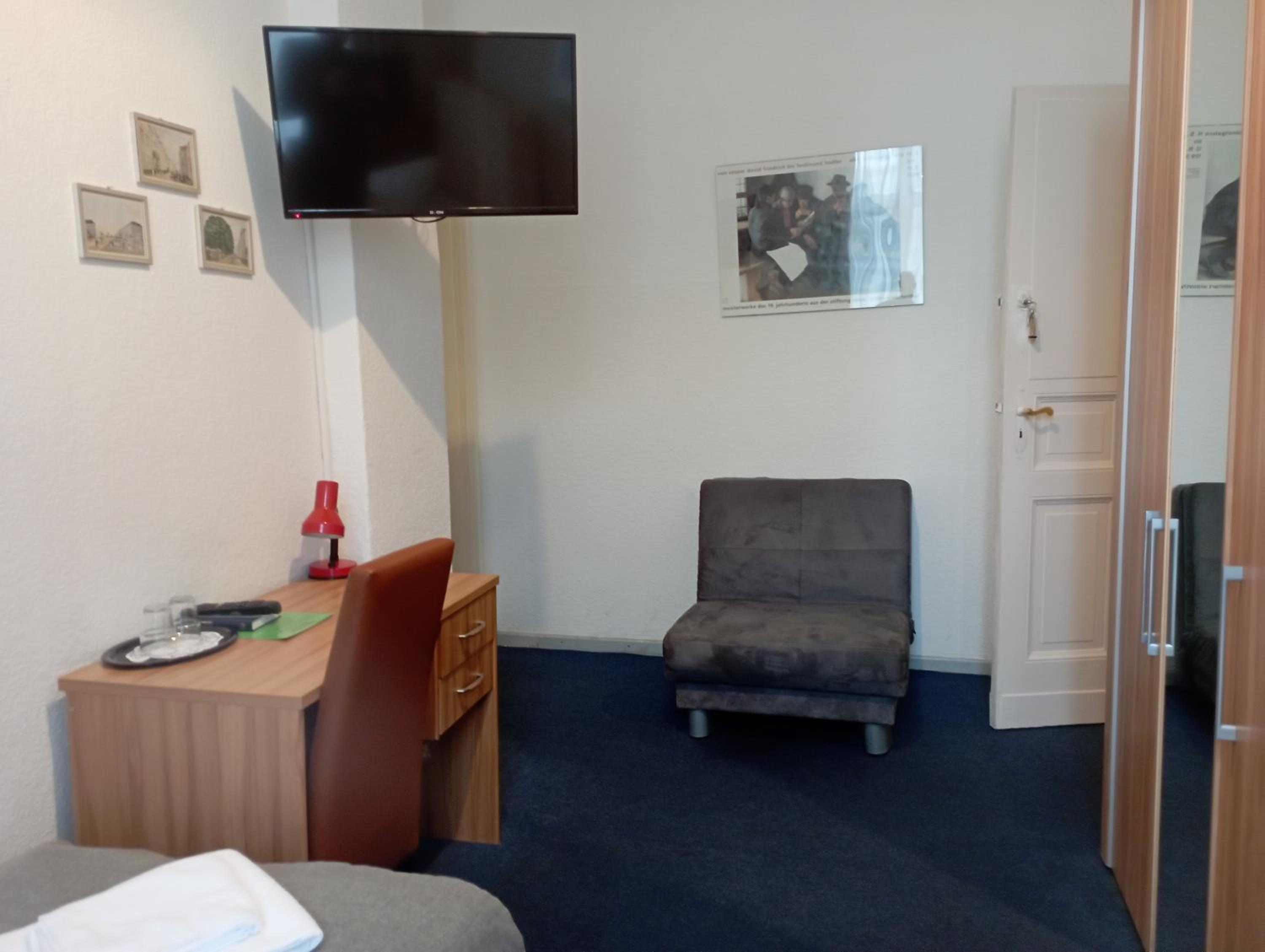 Double Room photo 3