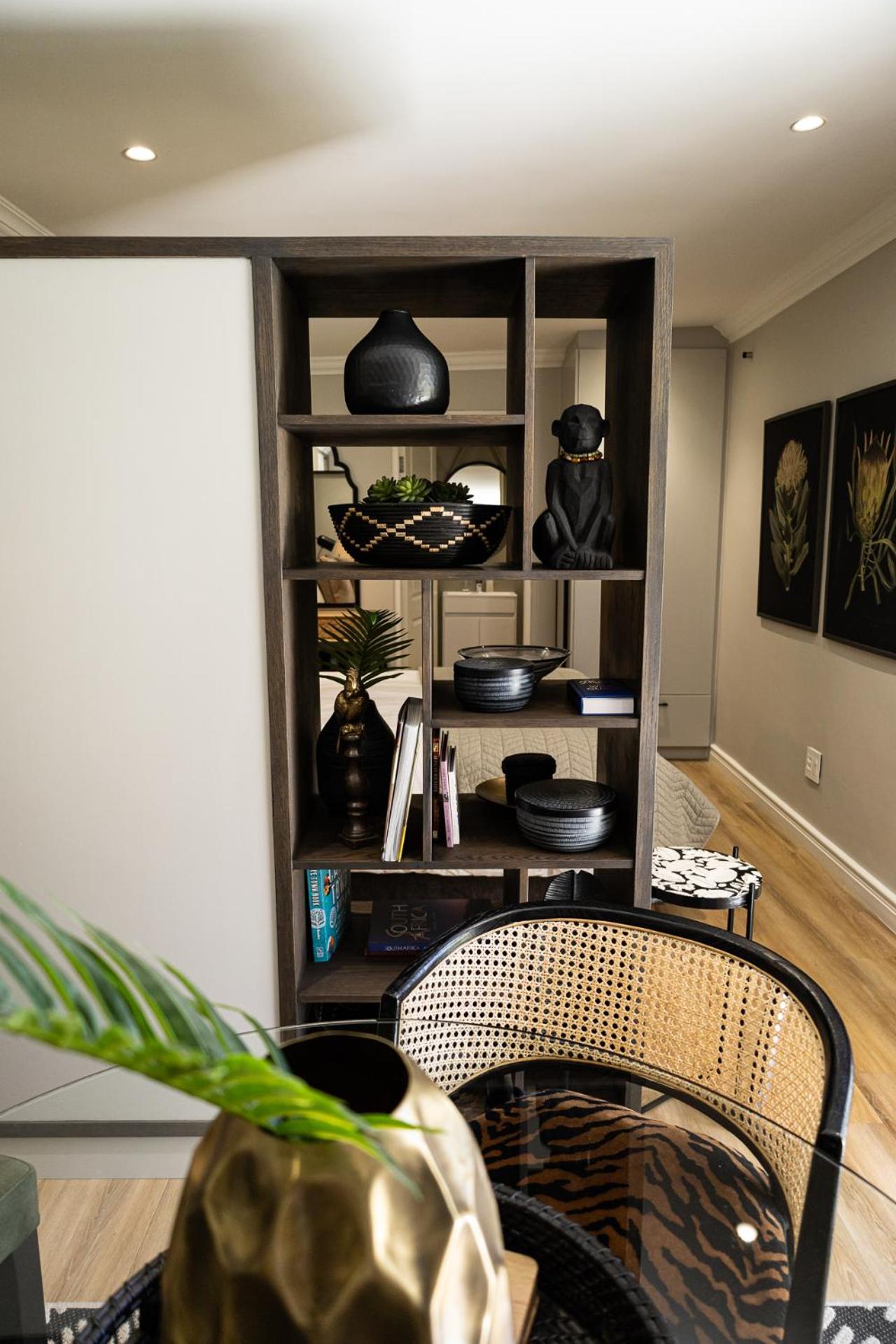 Deluxe Queen Room - Photo 21