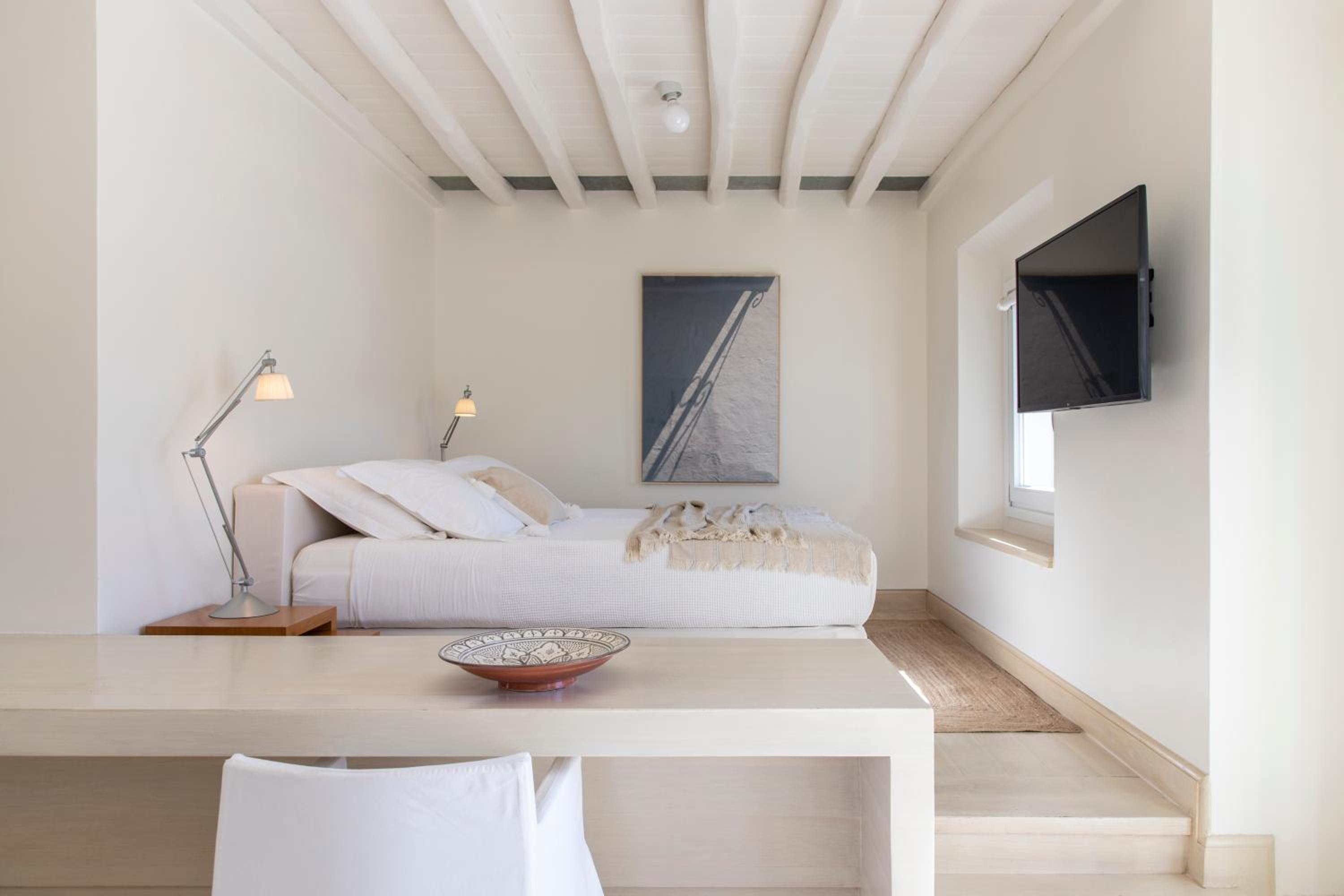 Junior Suite with Sea View - Photo 3