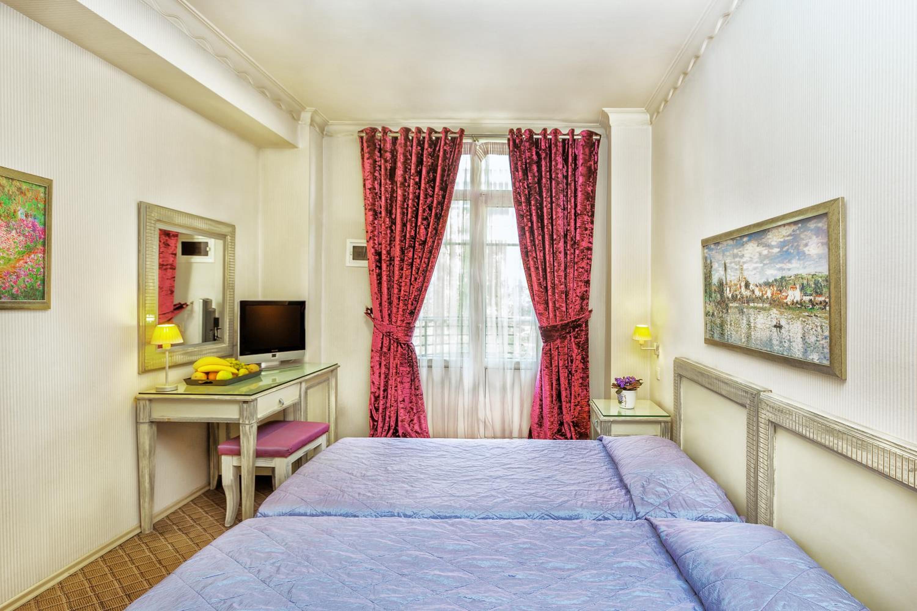 Twin Room - Photo 5