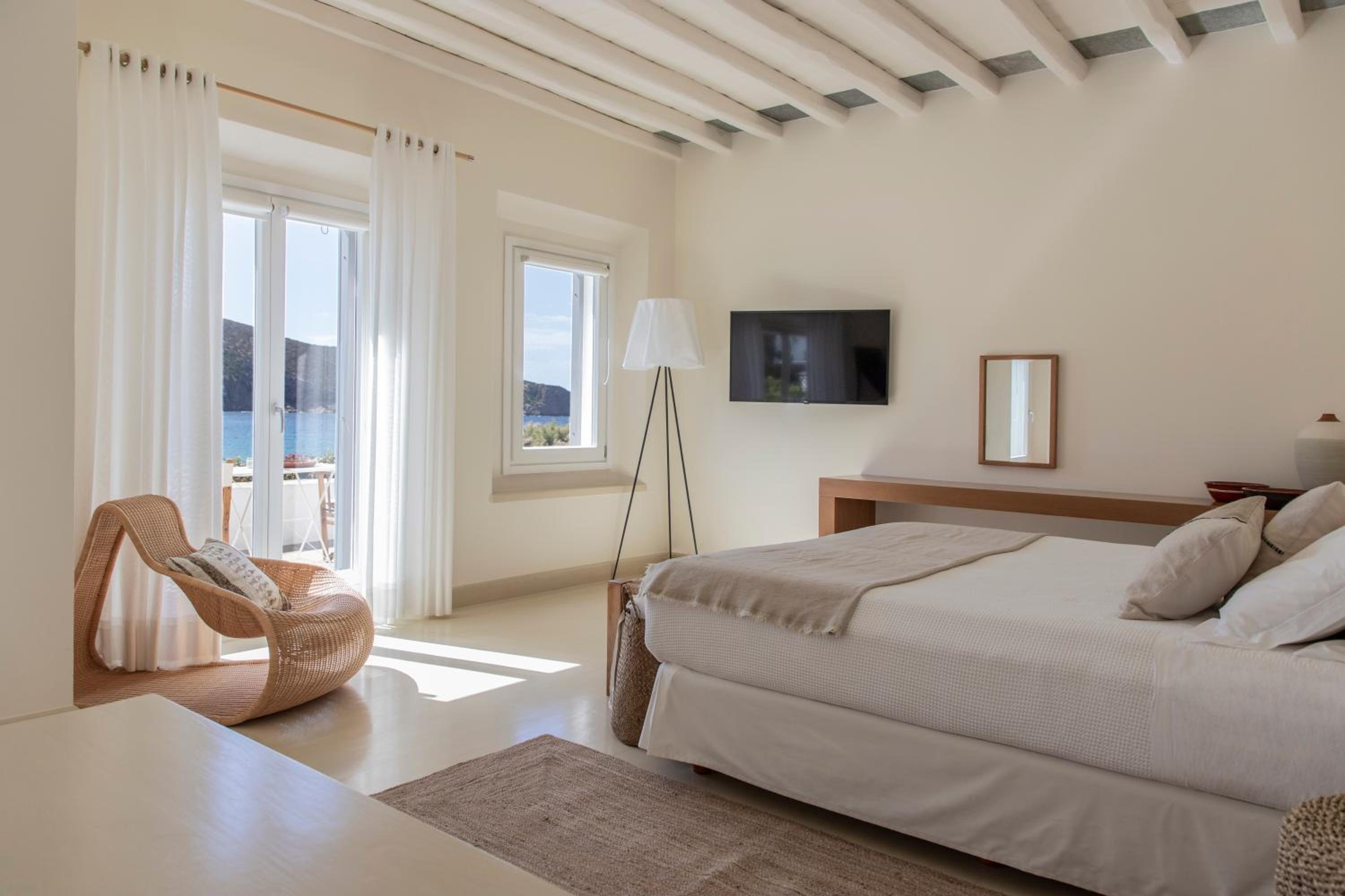 Suite with Sea View - Photo 6