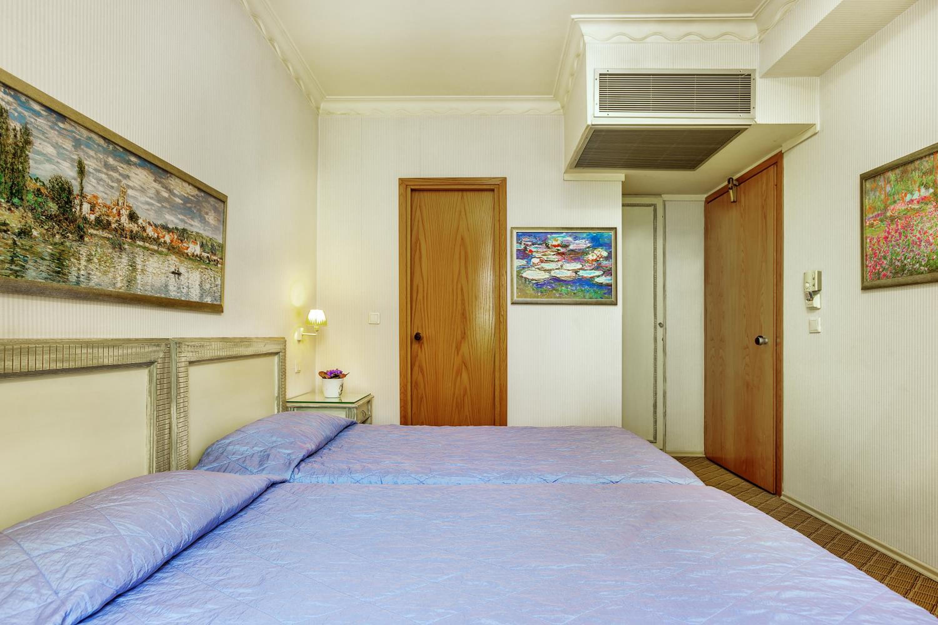 Twin Room - Photo 4