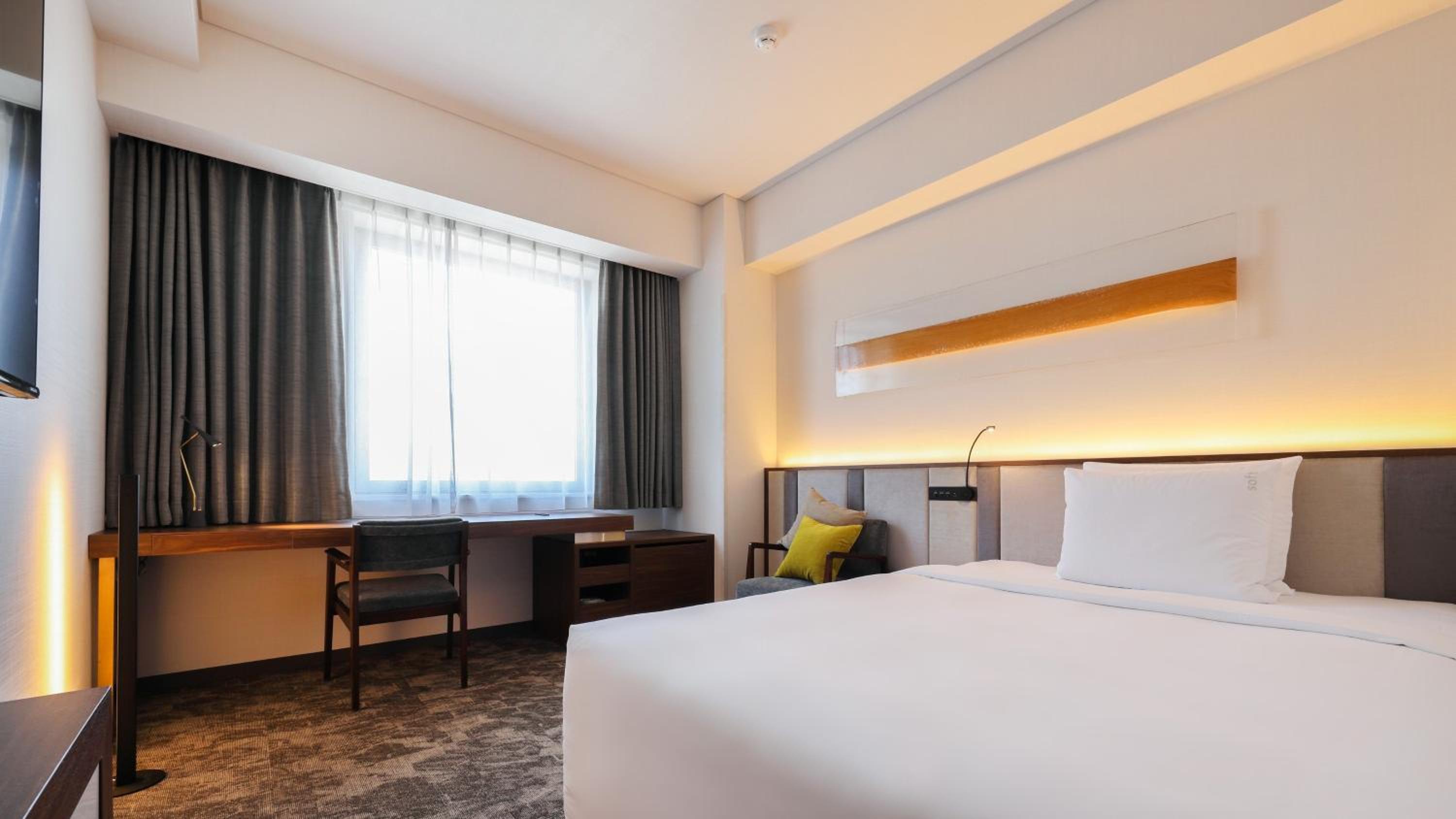 Standard Double Room - High Floor/Non-Smoking - Photo 19