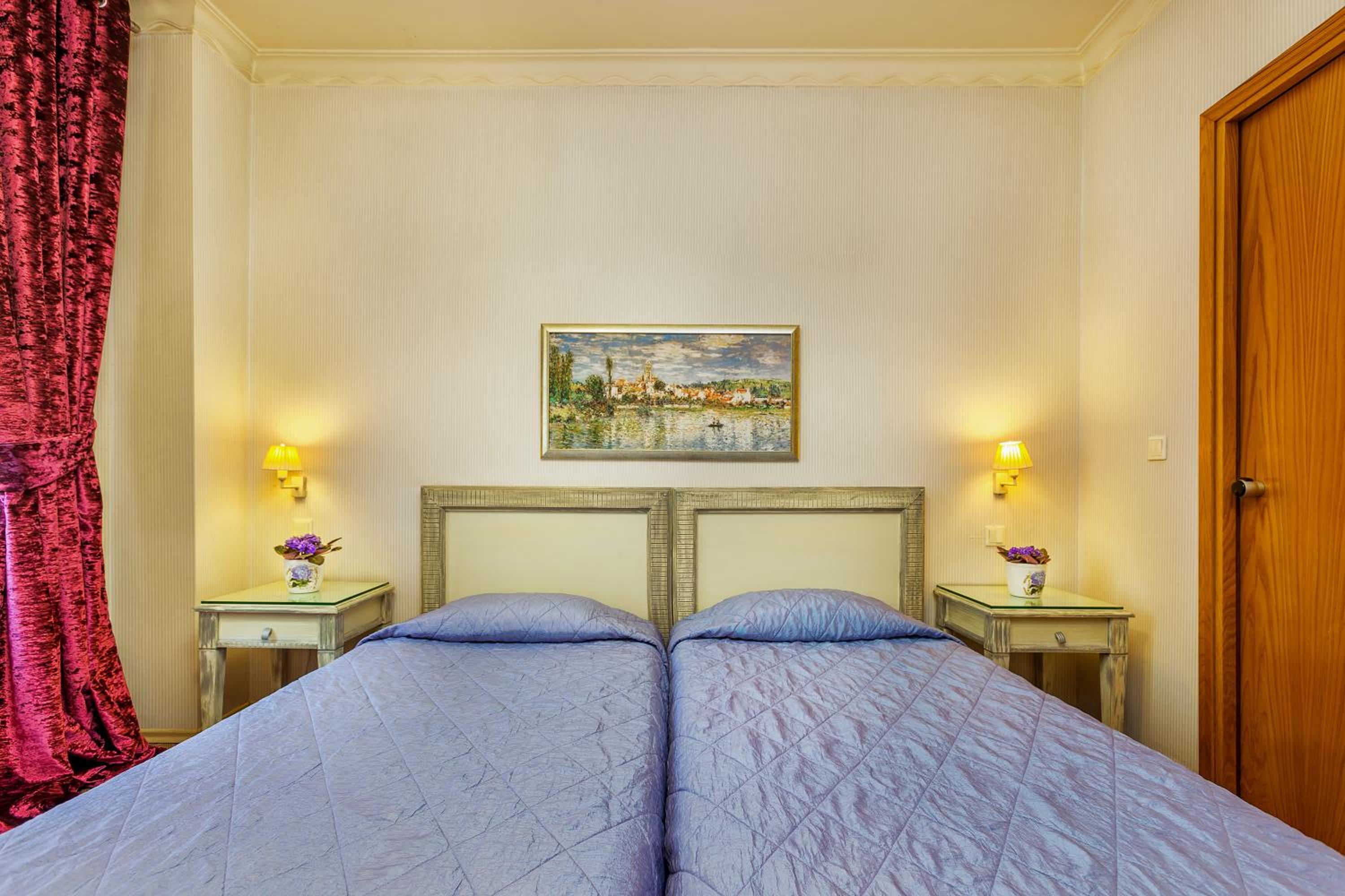 Twin Room - Photo 3