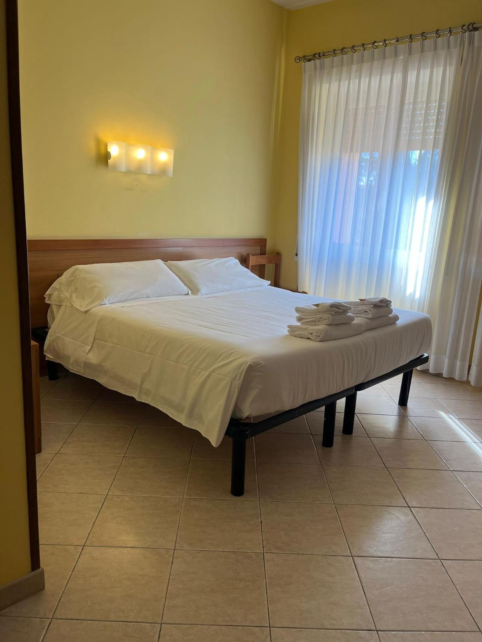 Deluxe Double or Twin Room photo 1