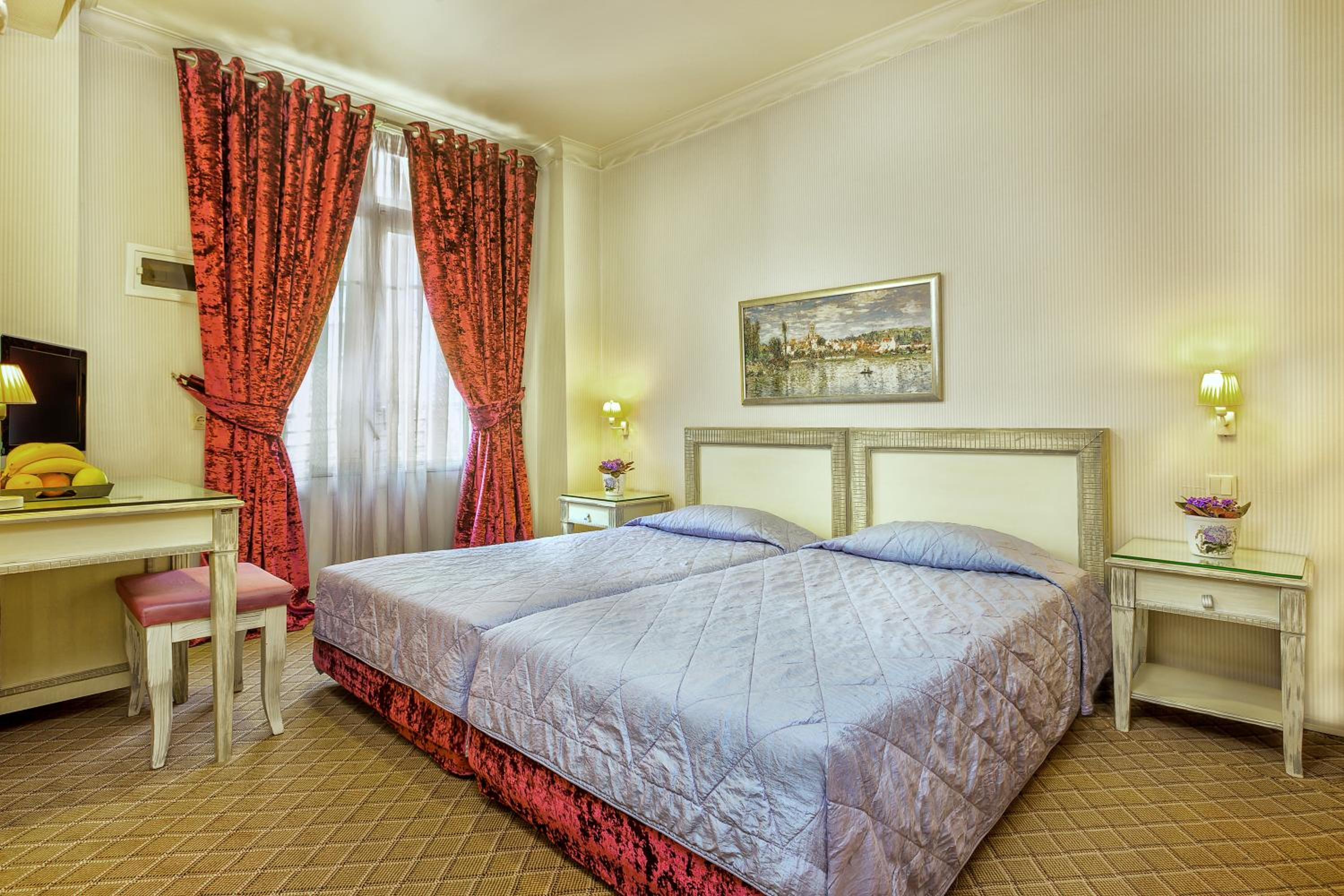 Twin Room - Photo 2