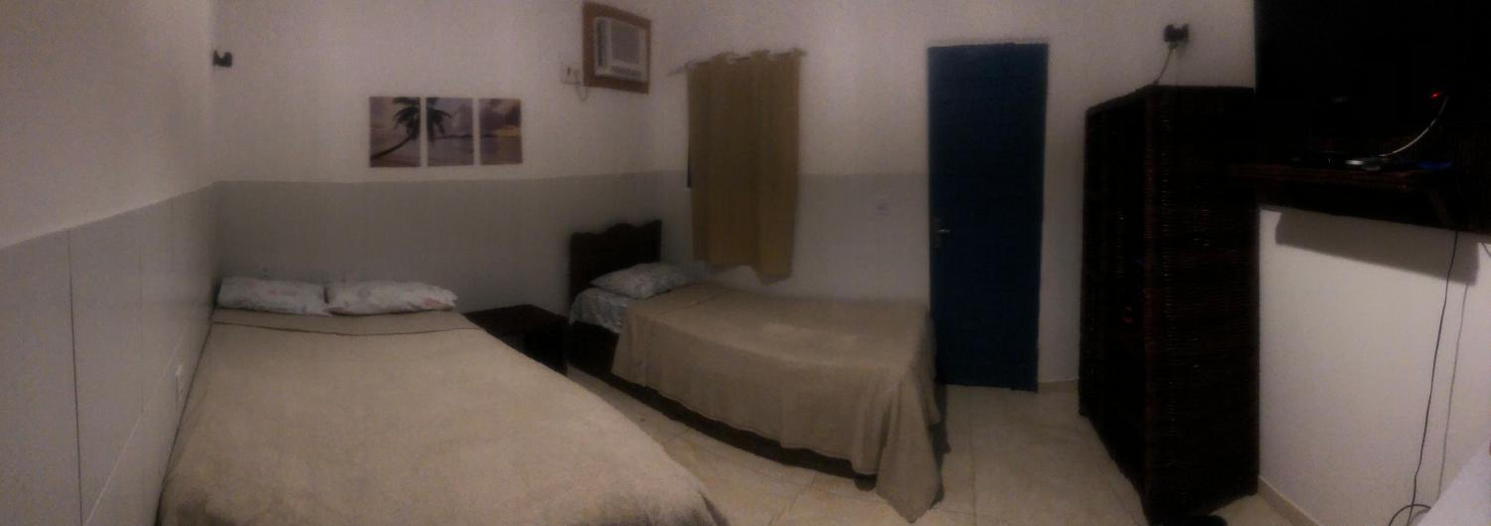 Triple Room with Bathroom - Photo 2