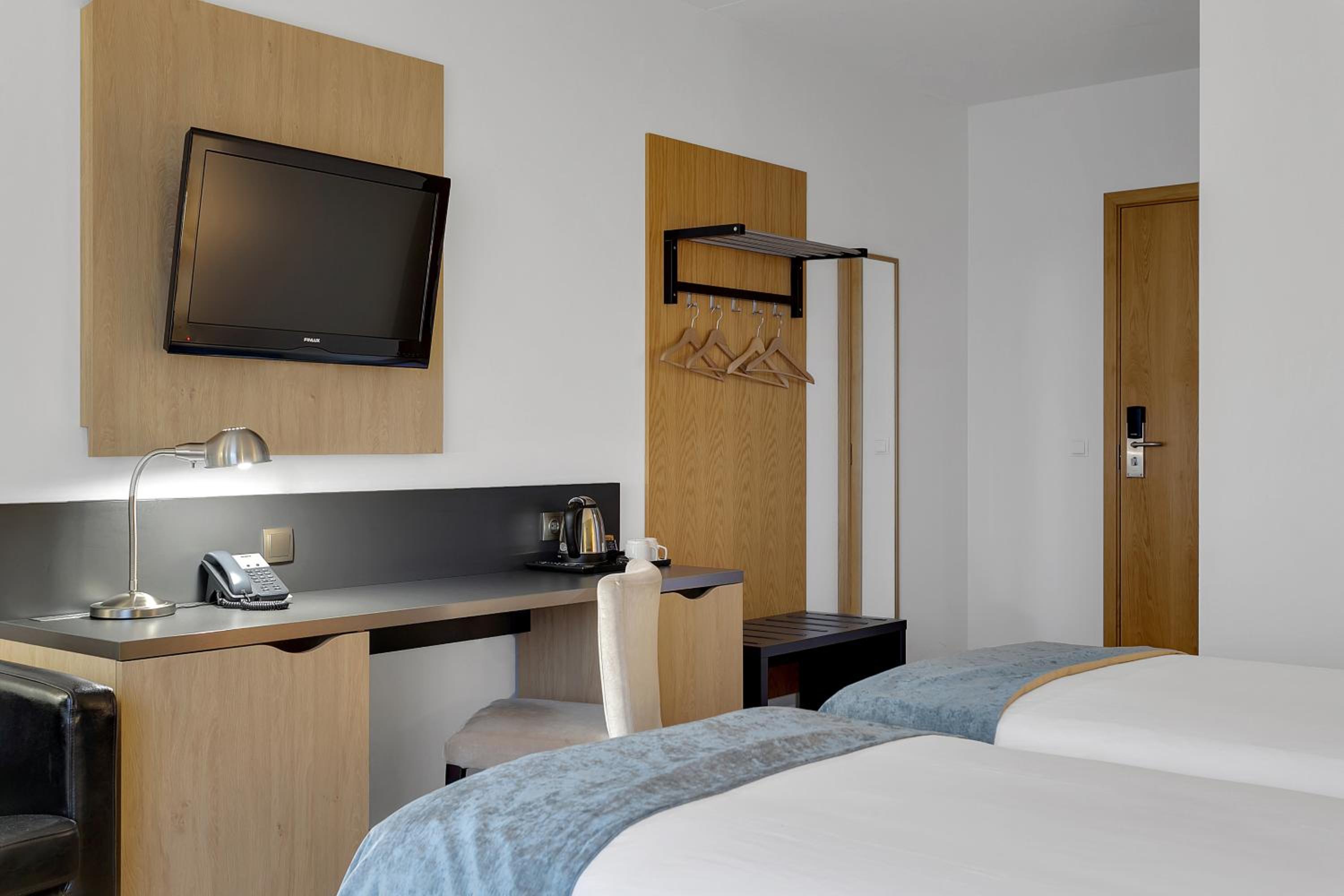 Single Room photo 3