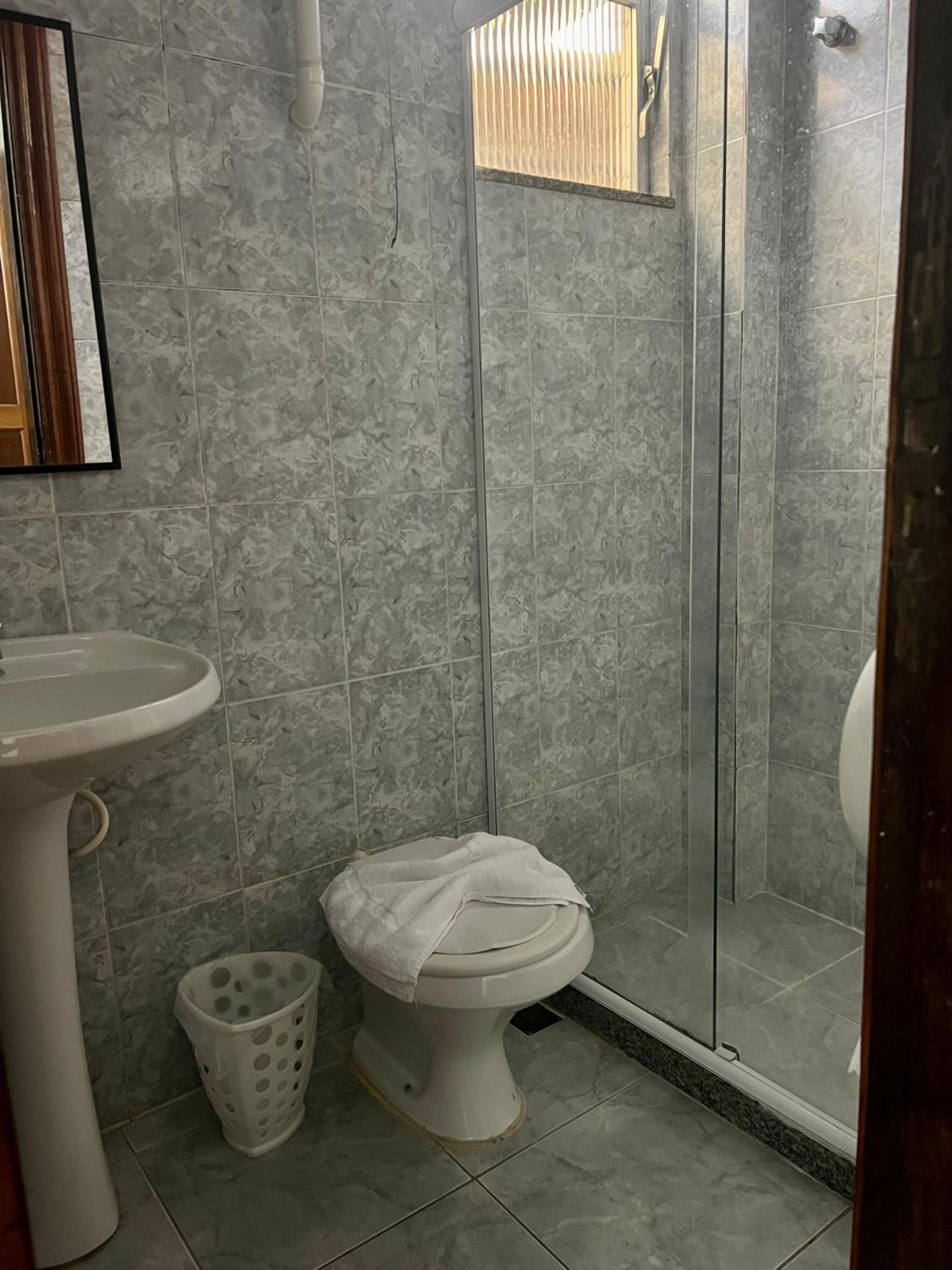 Twin Room - Photo 4