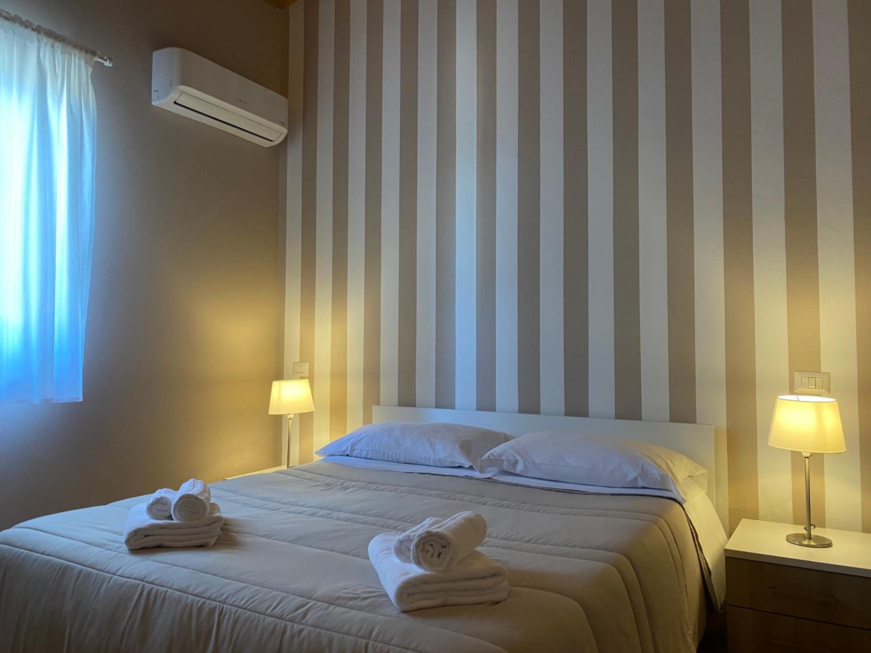 Deluxe Double Room - Photo 1