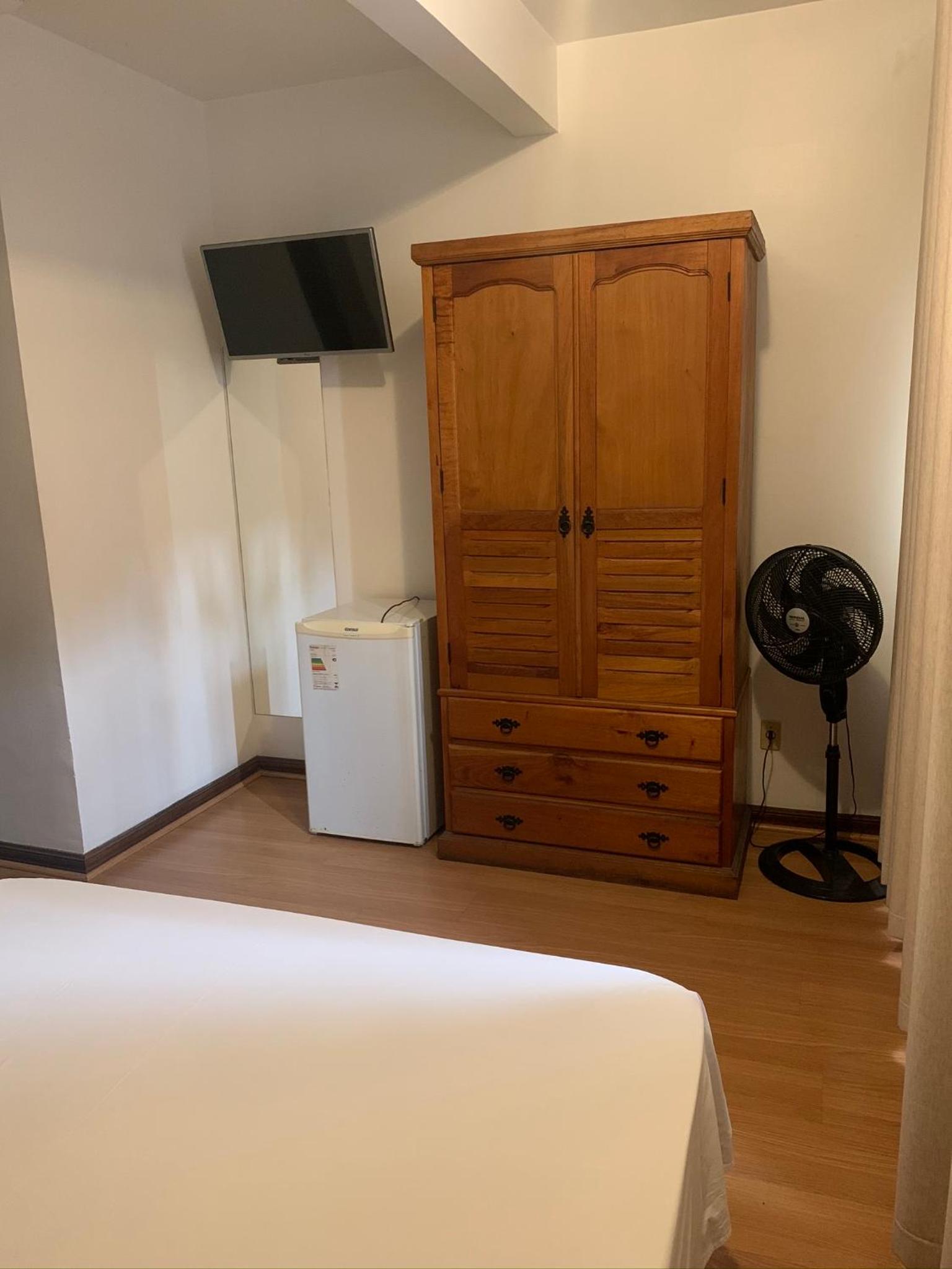 Double Room - Photo 7