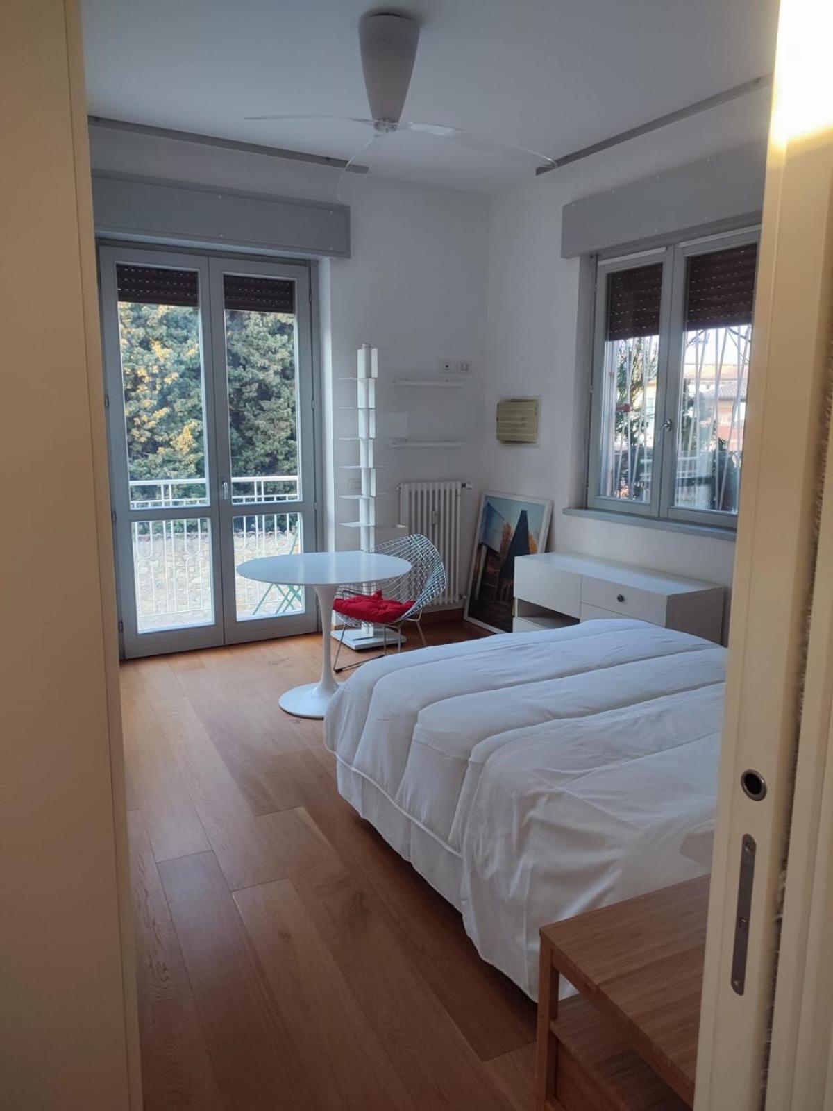 Two-Bedroom Deluxe Apartment with Balcony photo 3