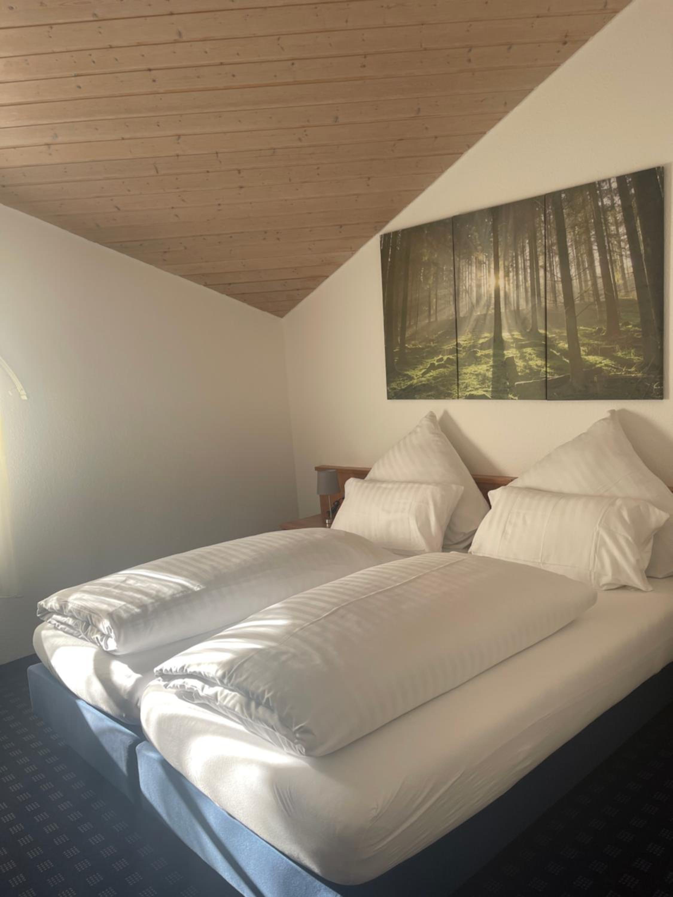 Economy Double Room photo 3