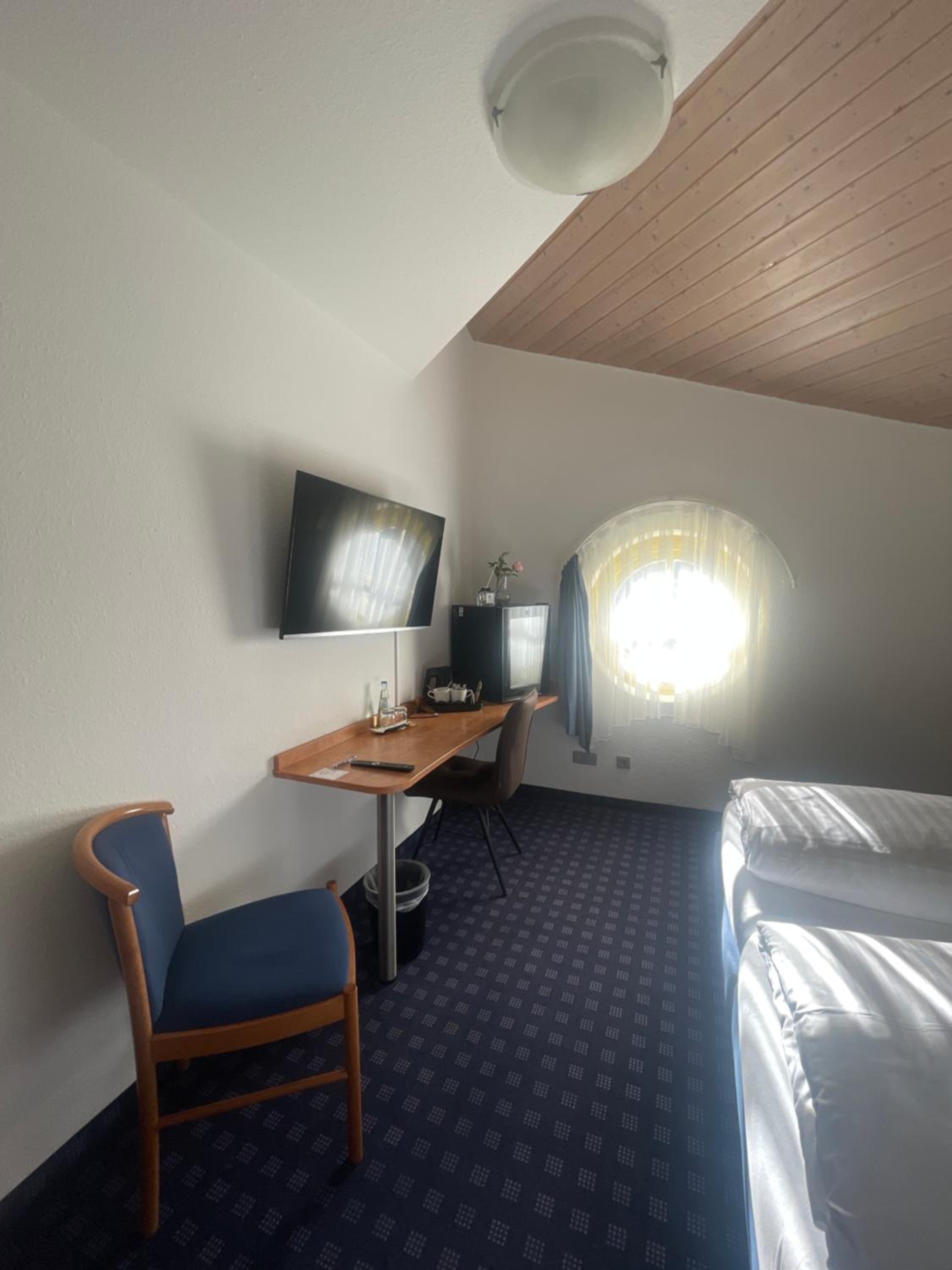 Economy Double Room photo 1