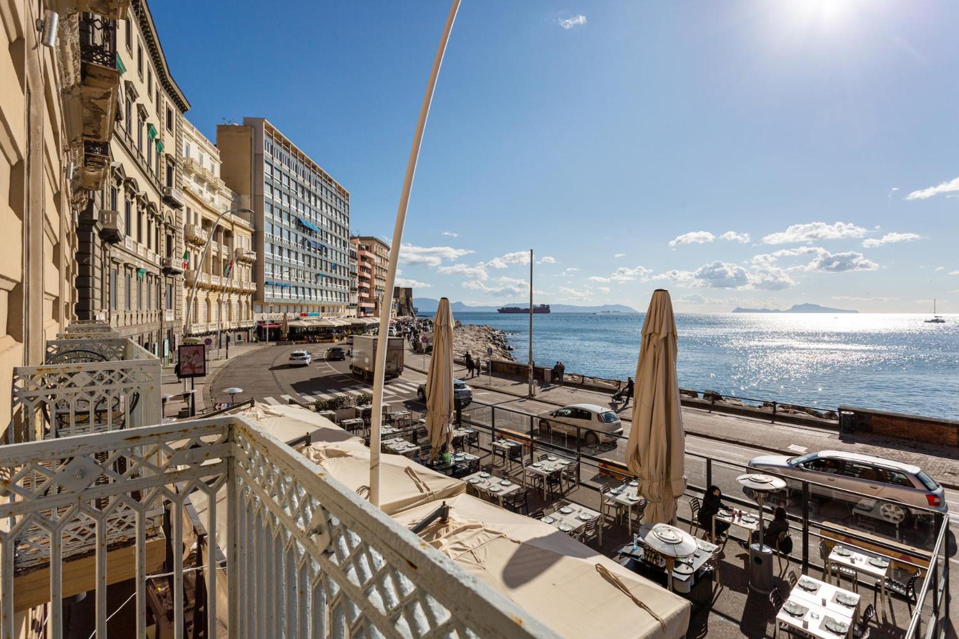 Deluxe Triple Room with Sea View photo 3