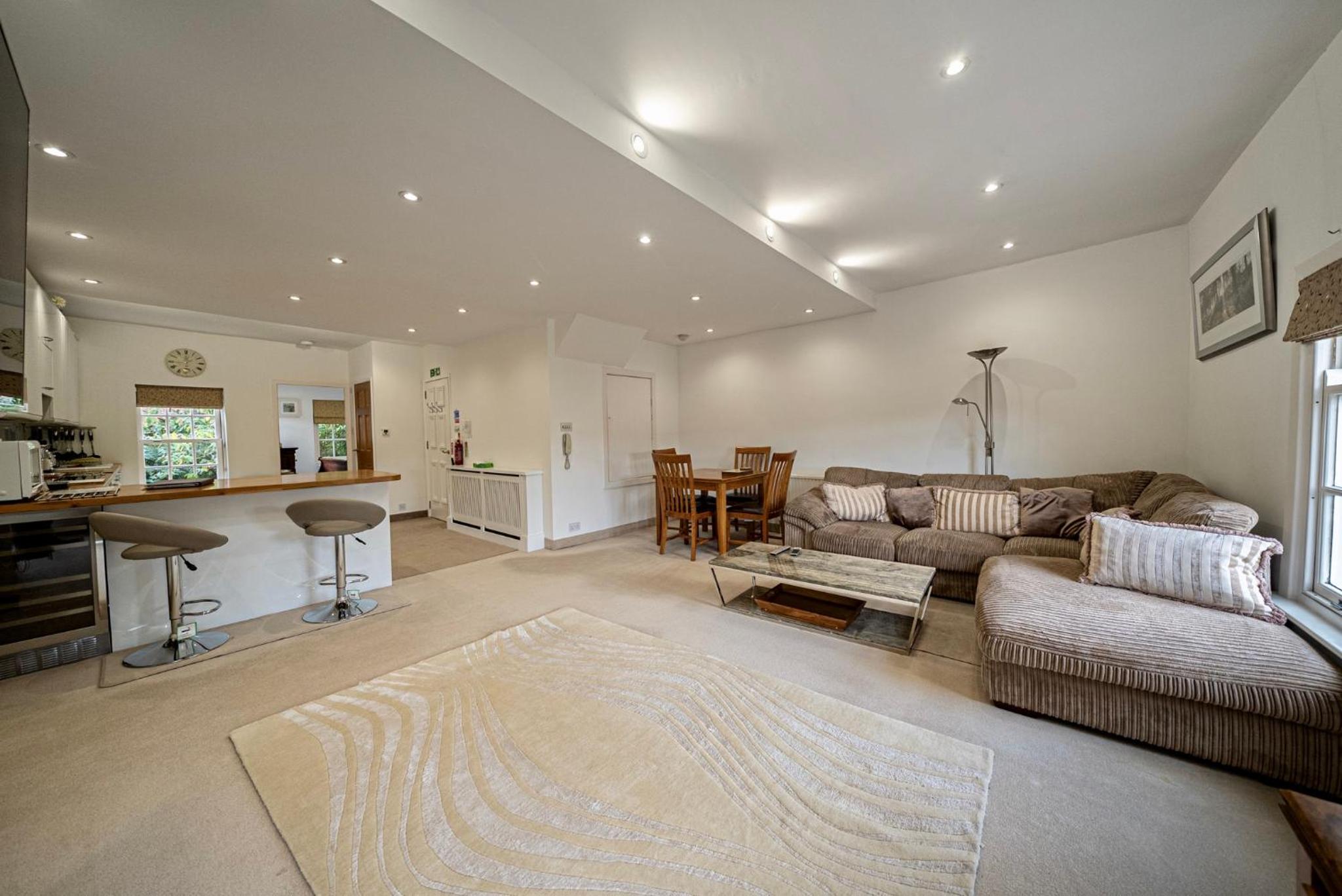 Penthouse Apartment photo 2