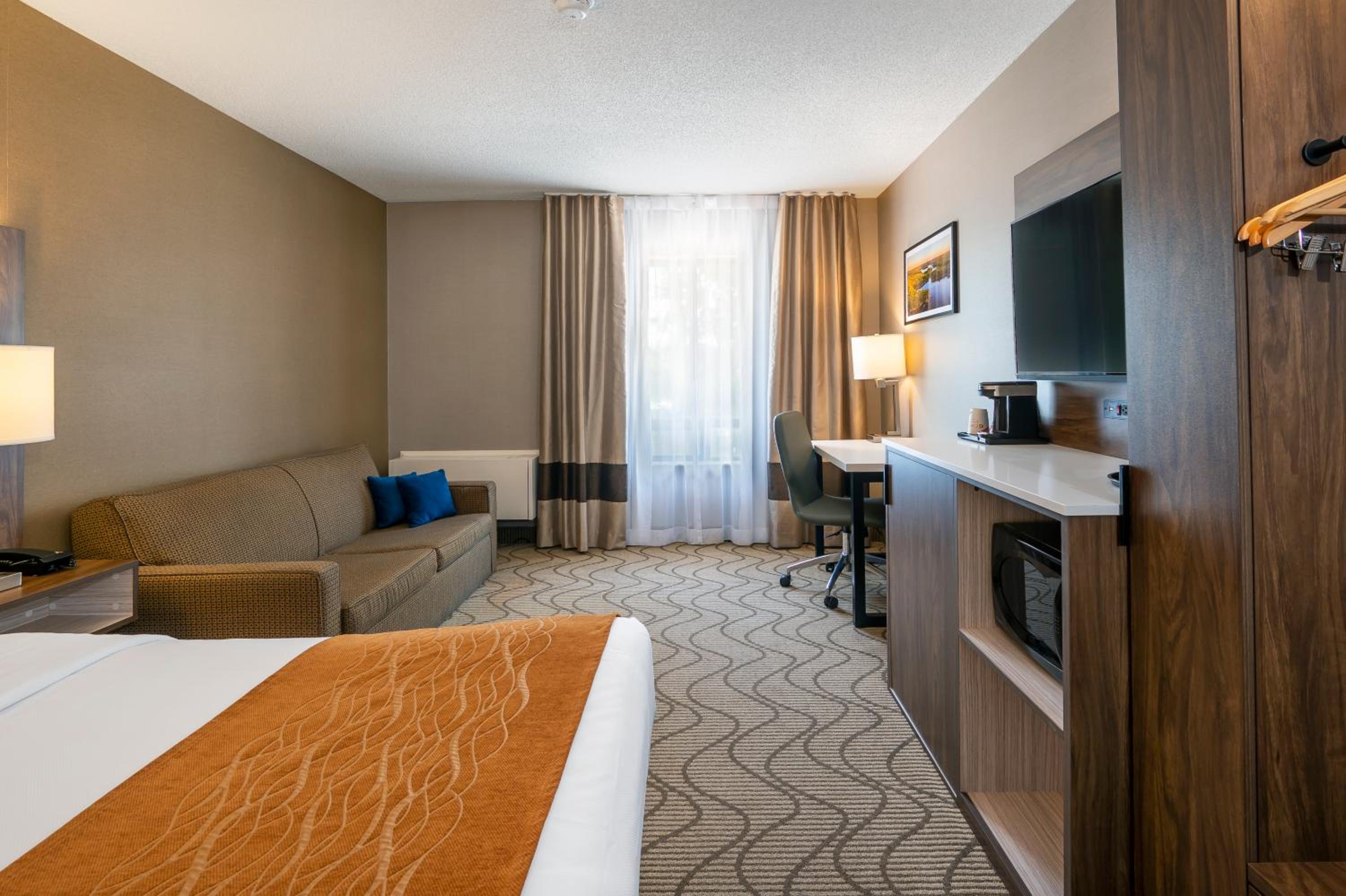 Queen Room with Sofa Bed - Ground Floor/Non-Smoking - Photo 3