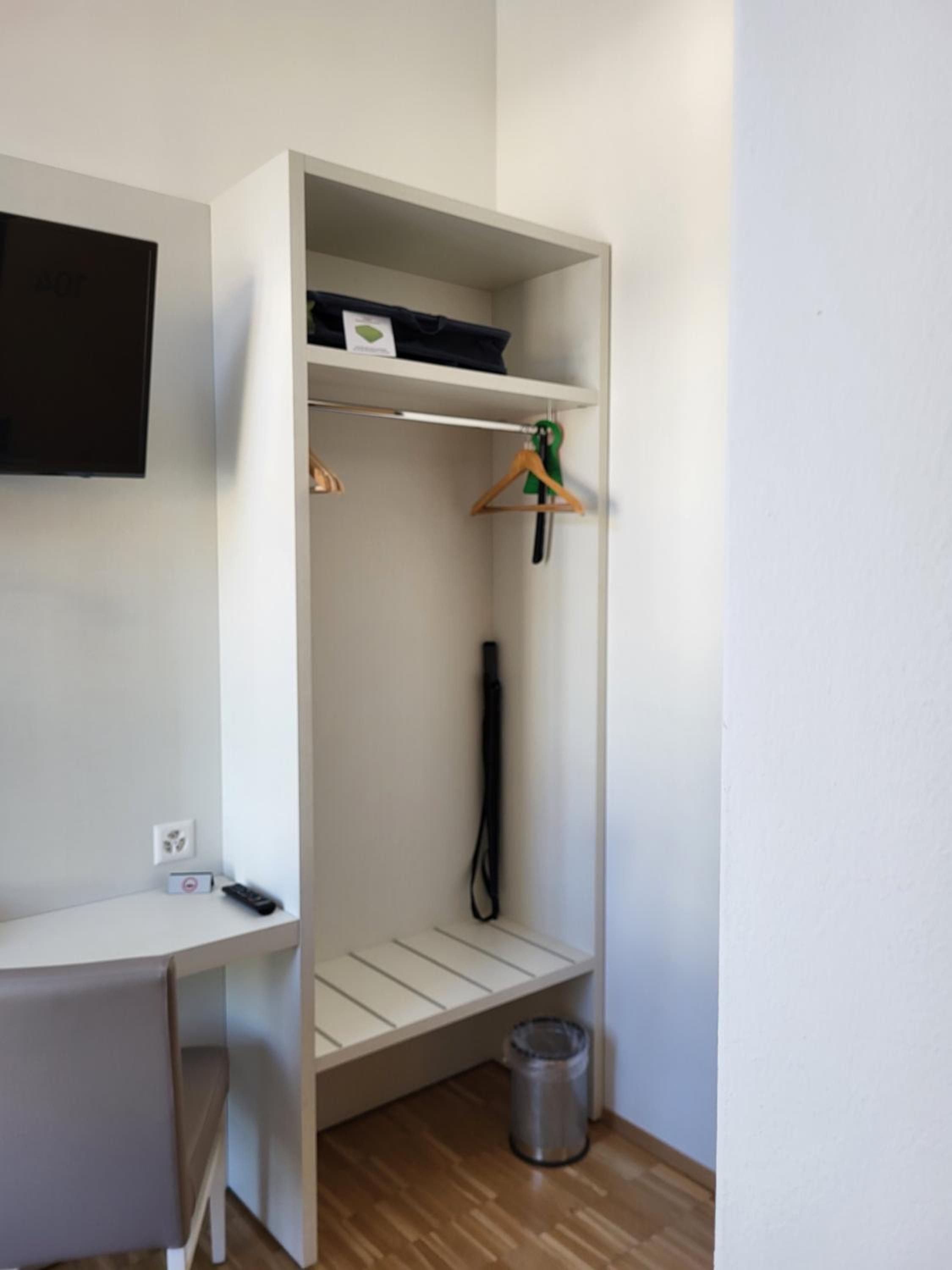 Single Room photo 2