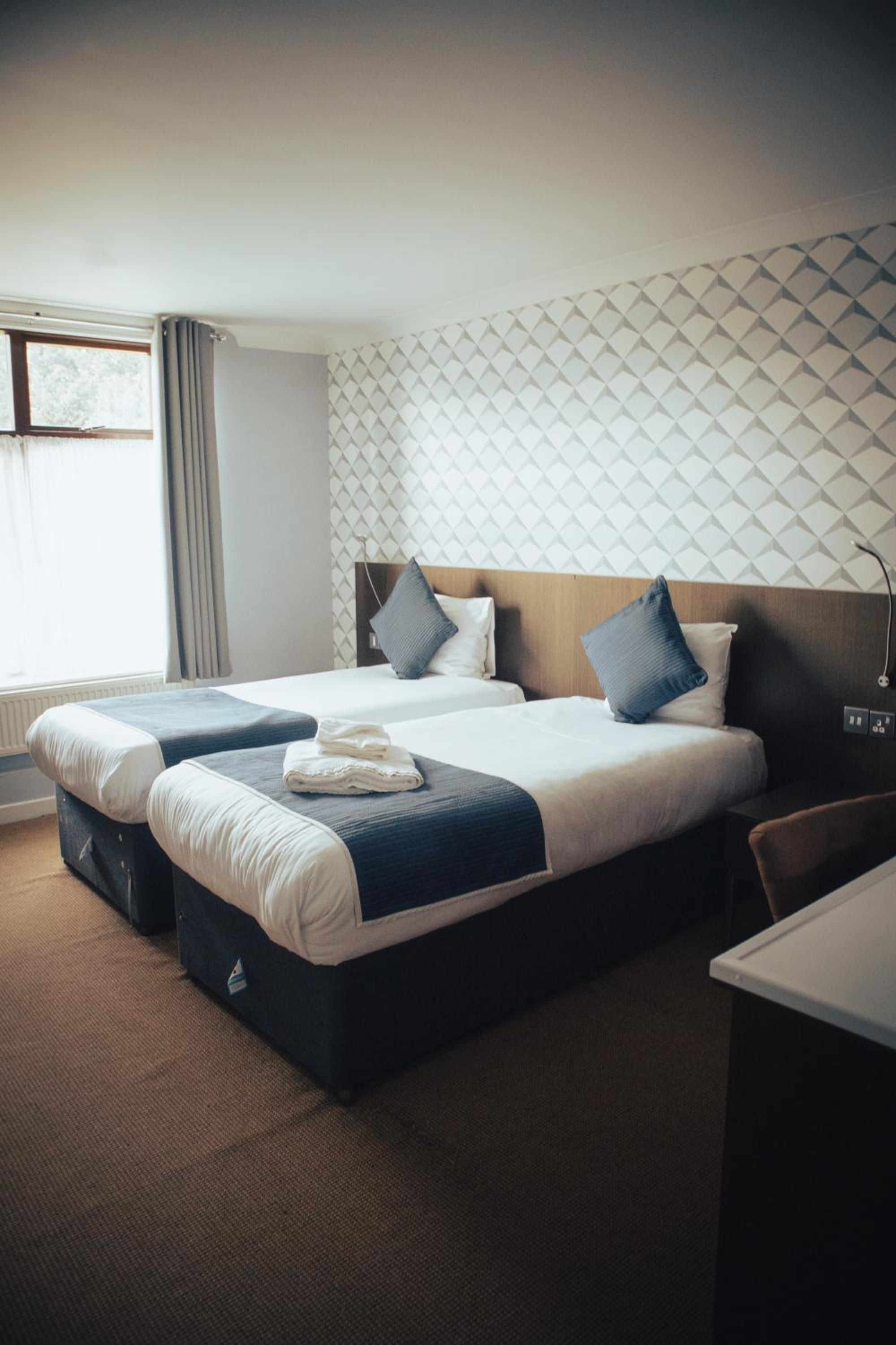 Club Twin Room - Photo 2