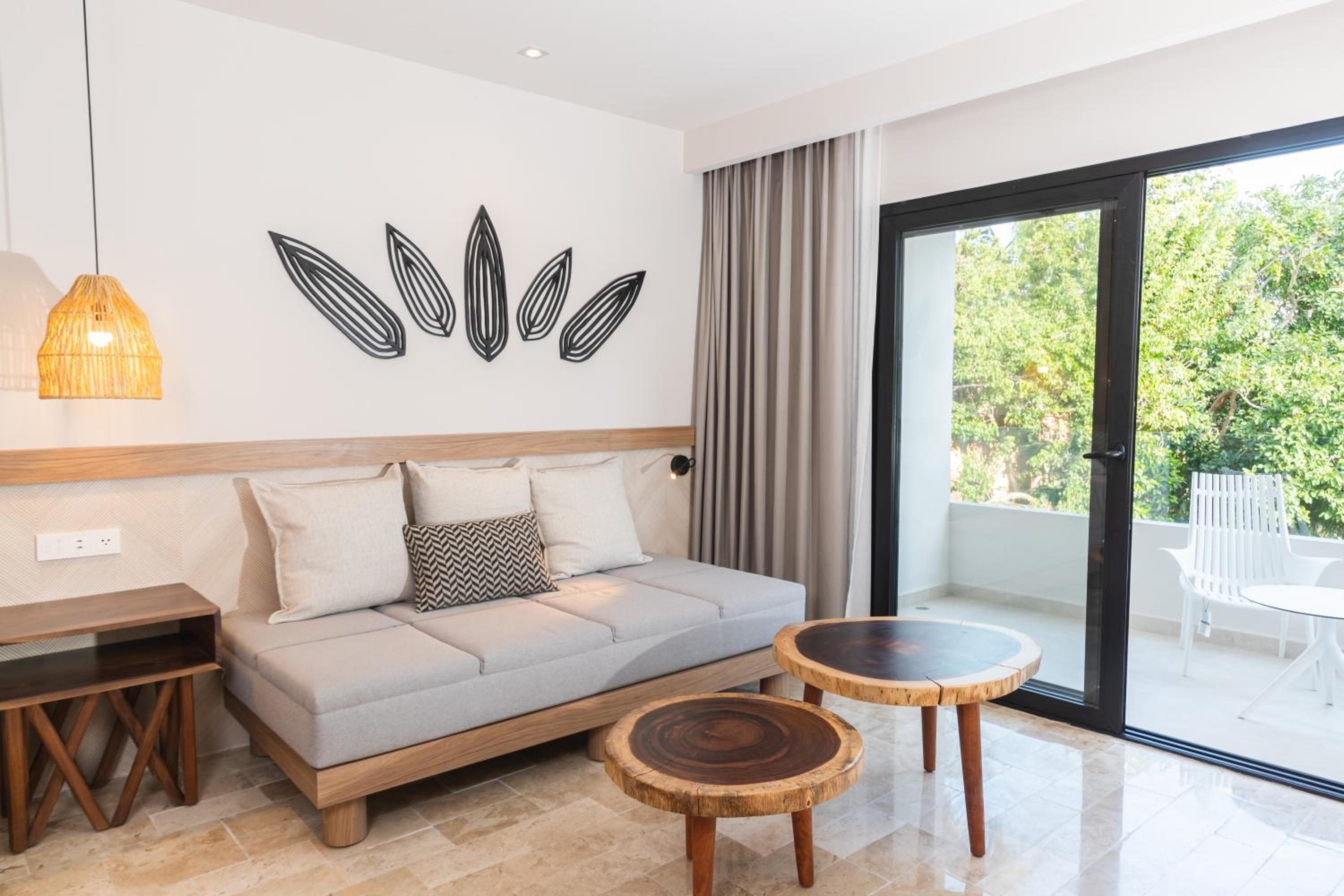 Junior Suite Premium (1 Adult)
