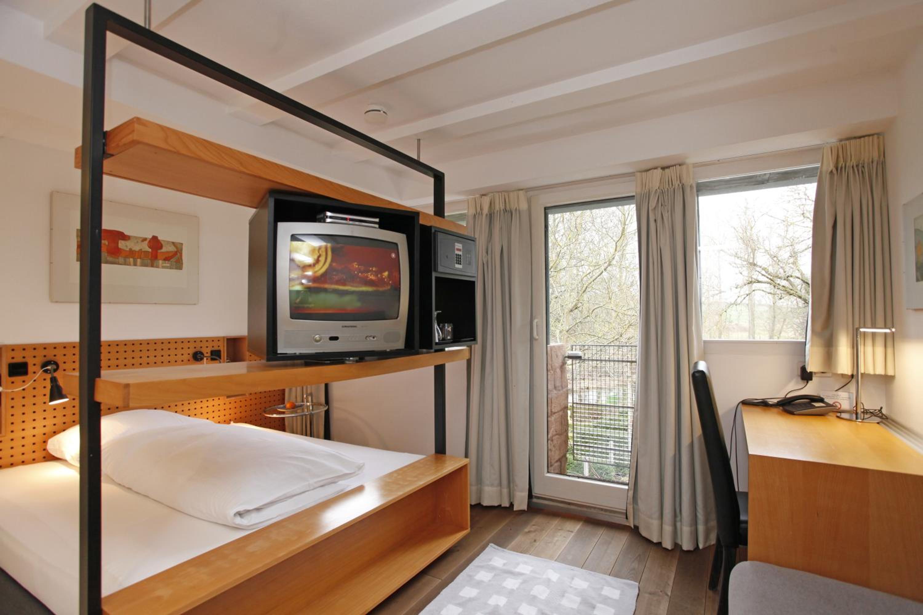 Standard Double Room photo 3