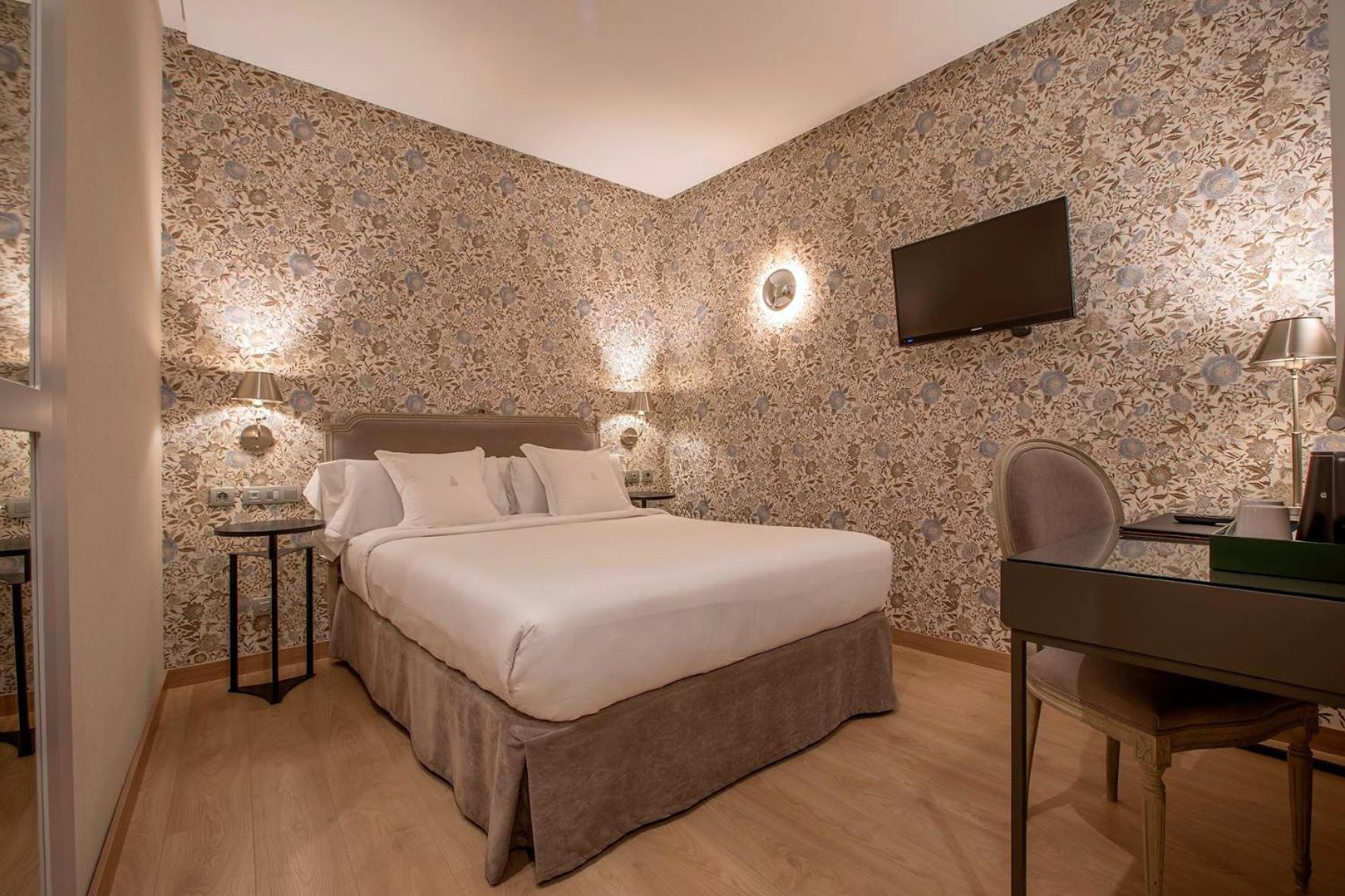 Double or Twin Room photo 2