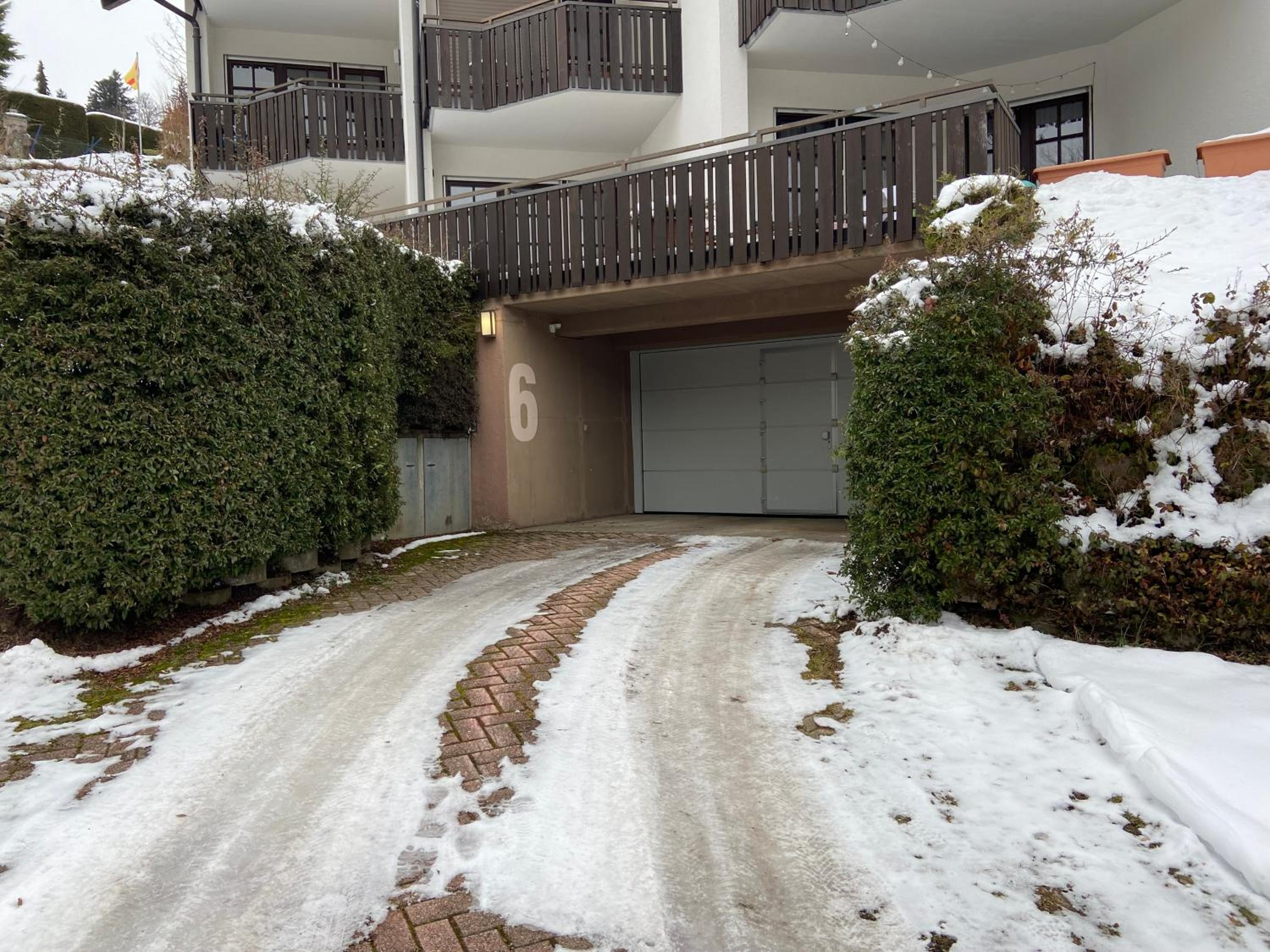 Apartment with Balcony - Photo 17