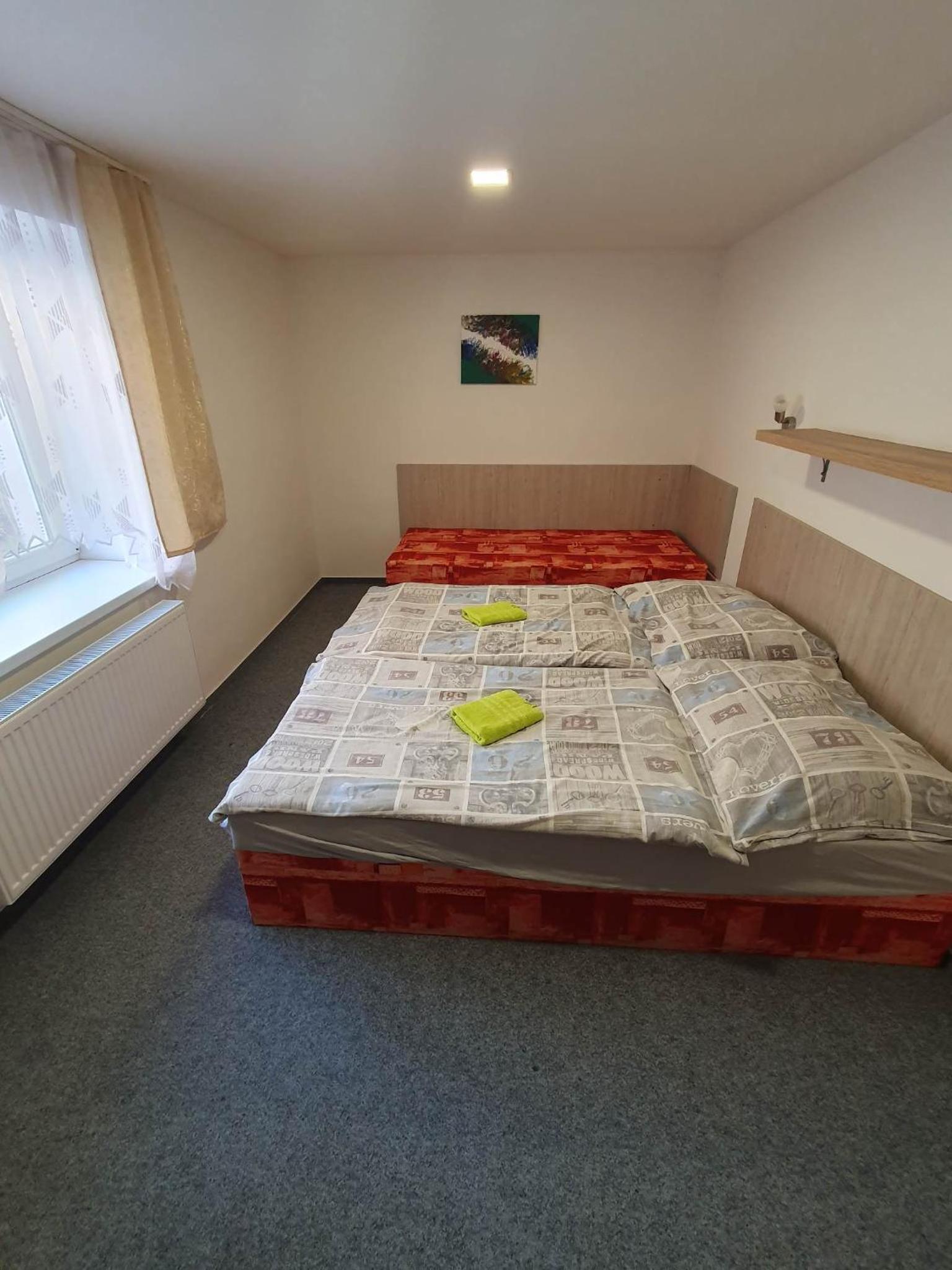 Triple Room with Private Bathroom - Photo 18