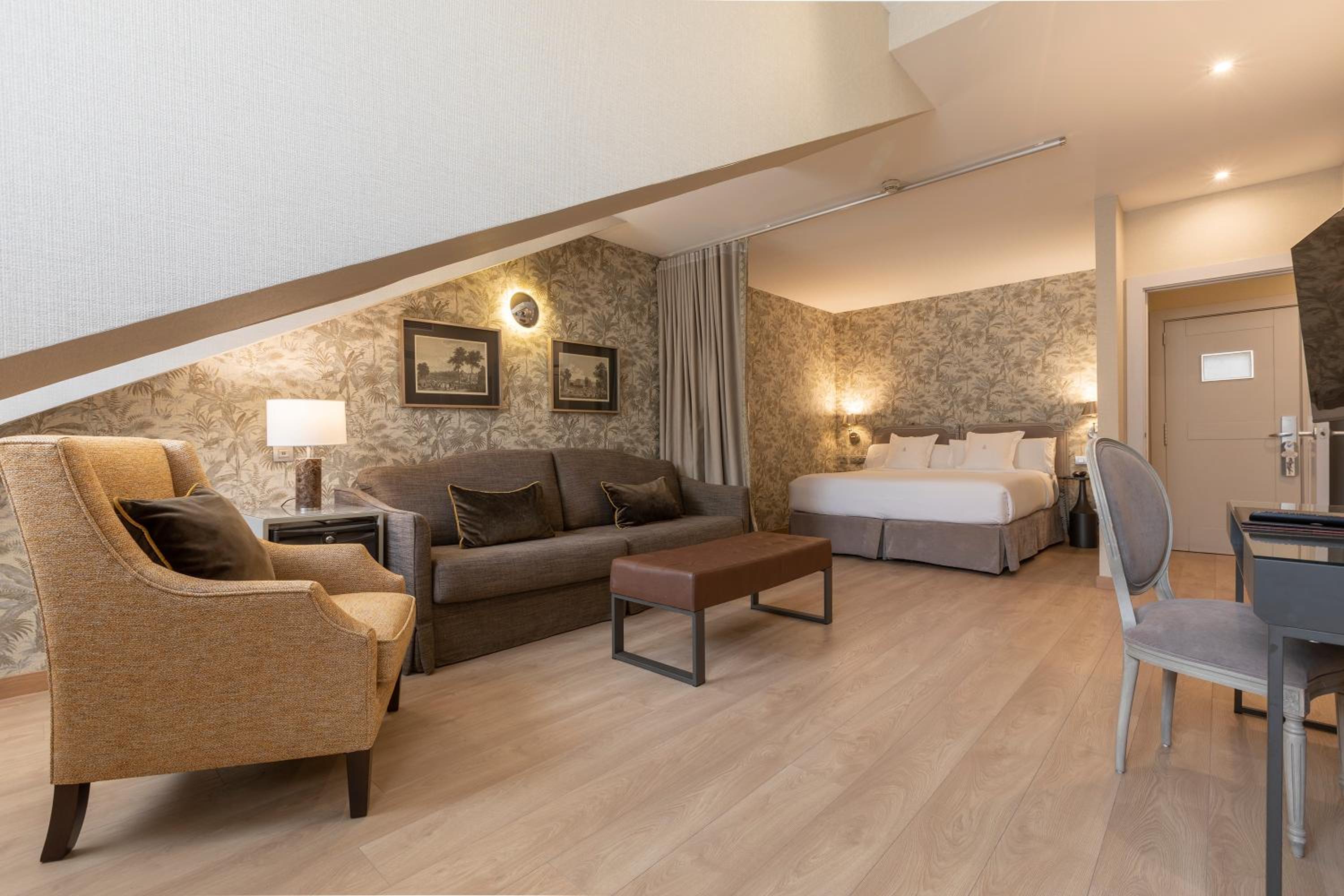 Superior Junior Suite photo 2