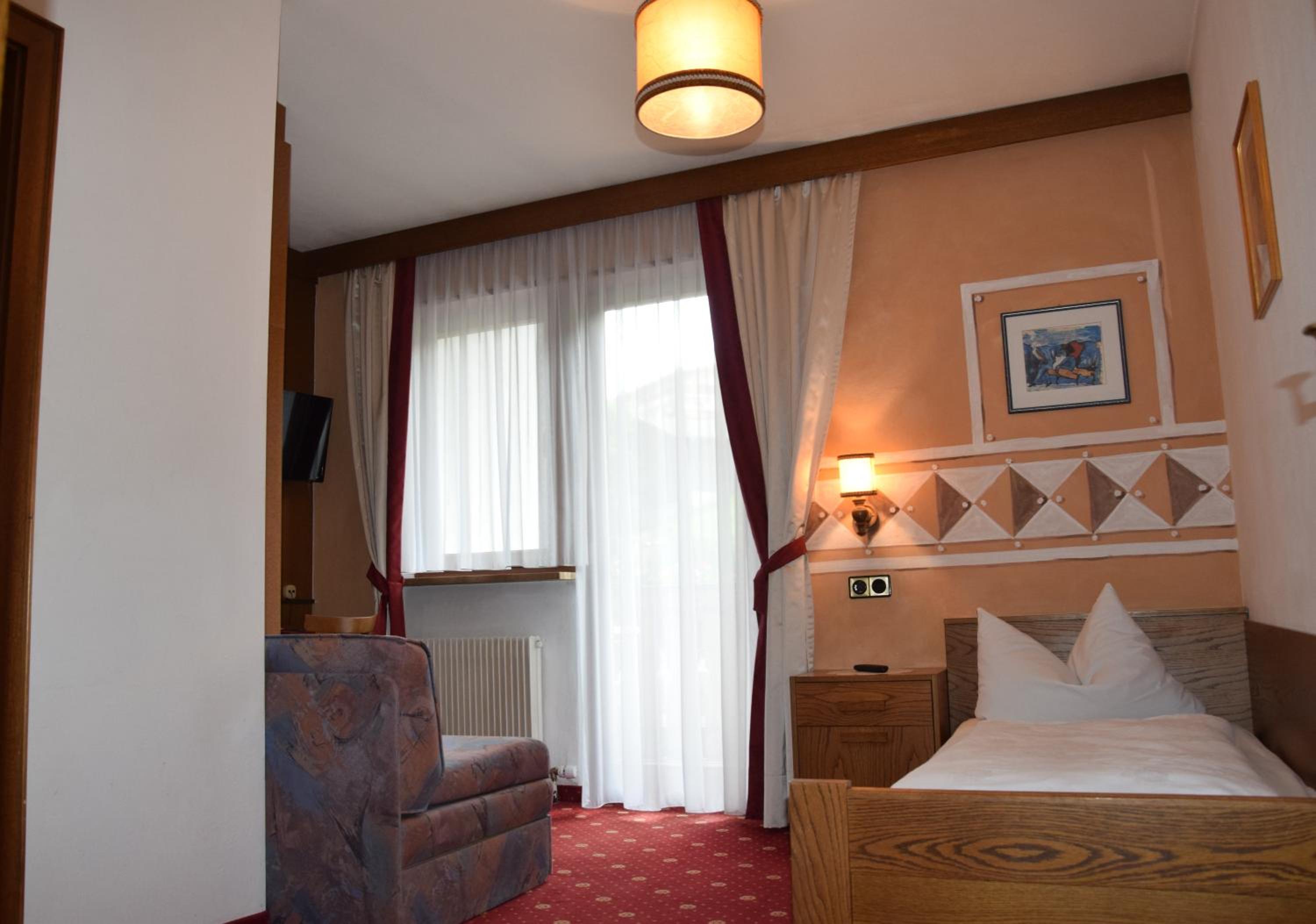 Standard Single Room