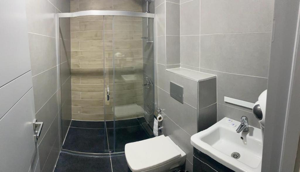 Economy Double Room photo 2
