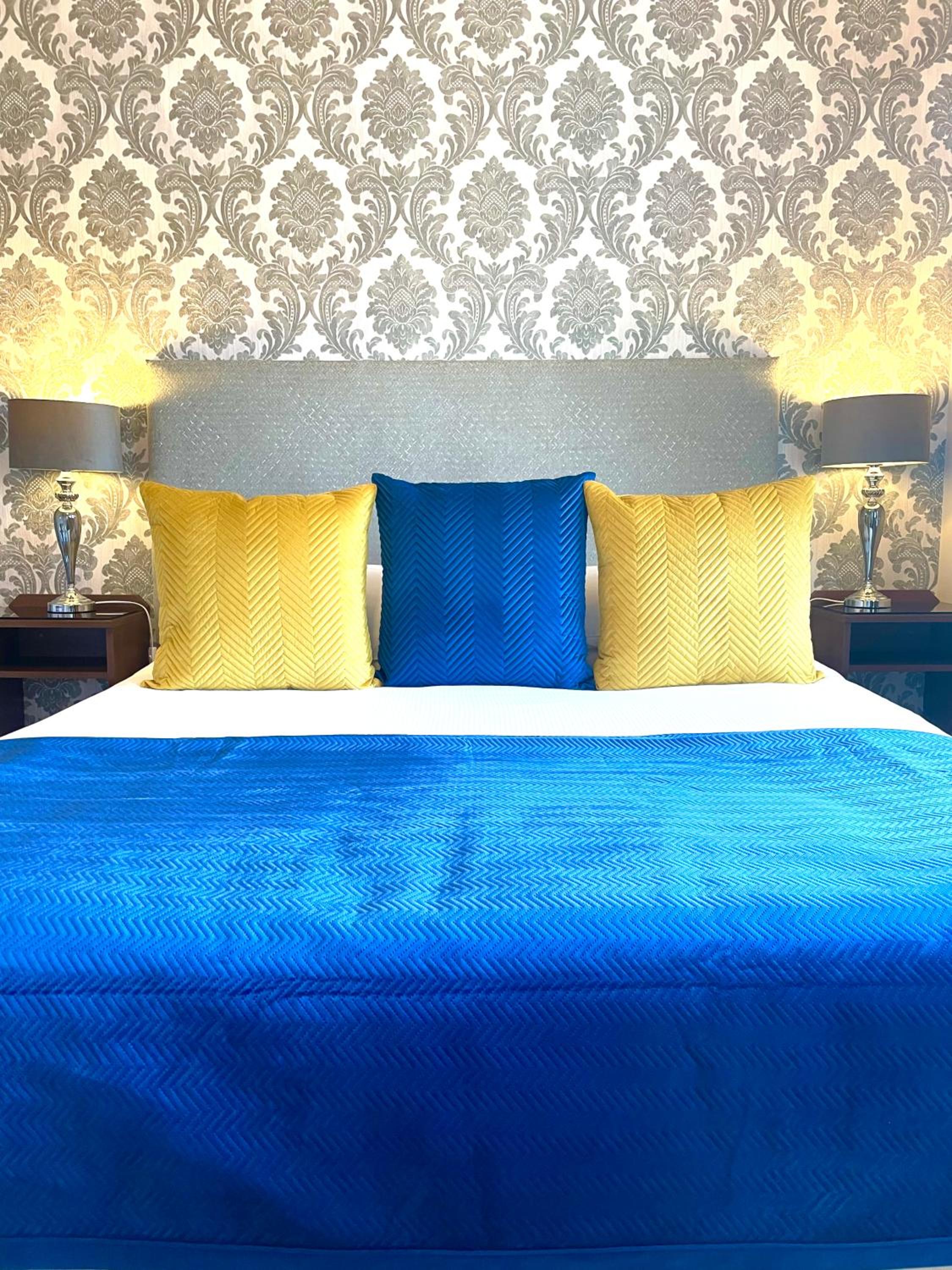 Superior King Room - Photo 2