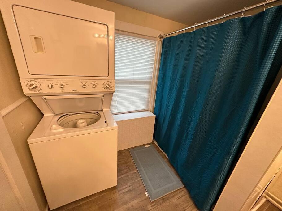 Three-Bedroom Apartment photo 2