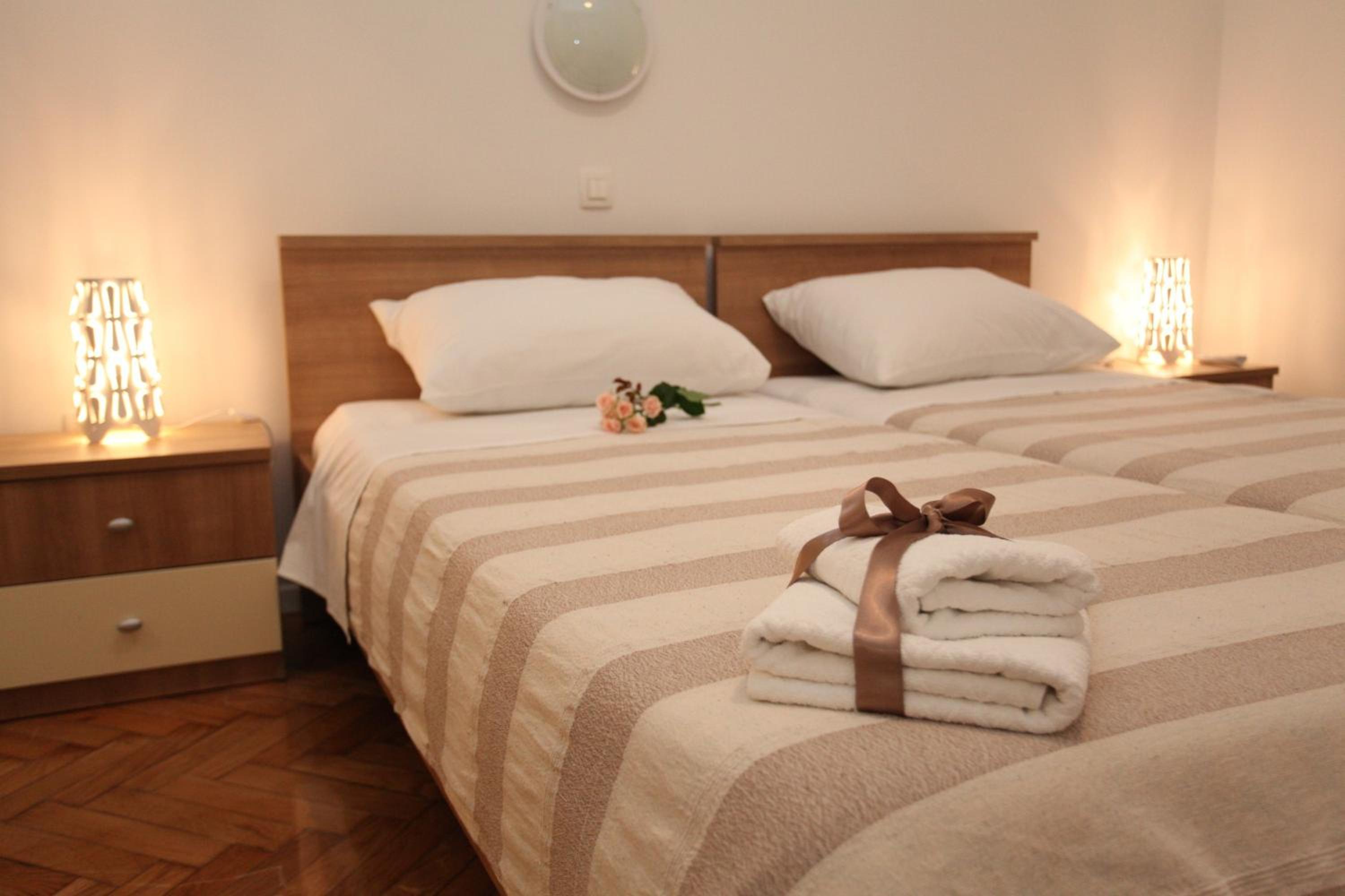 One-Bedroom Apartment with Balcony - Photo 4