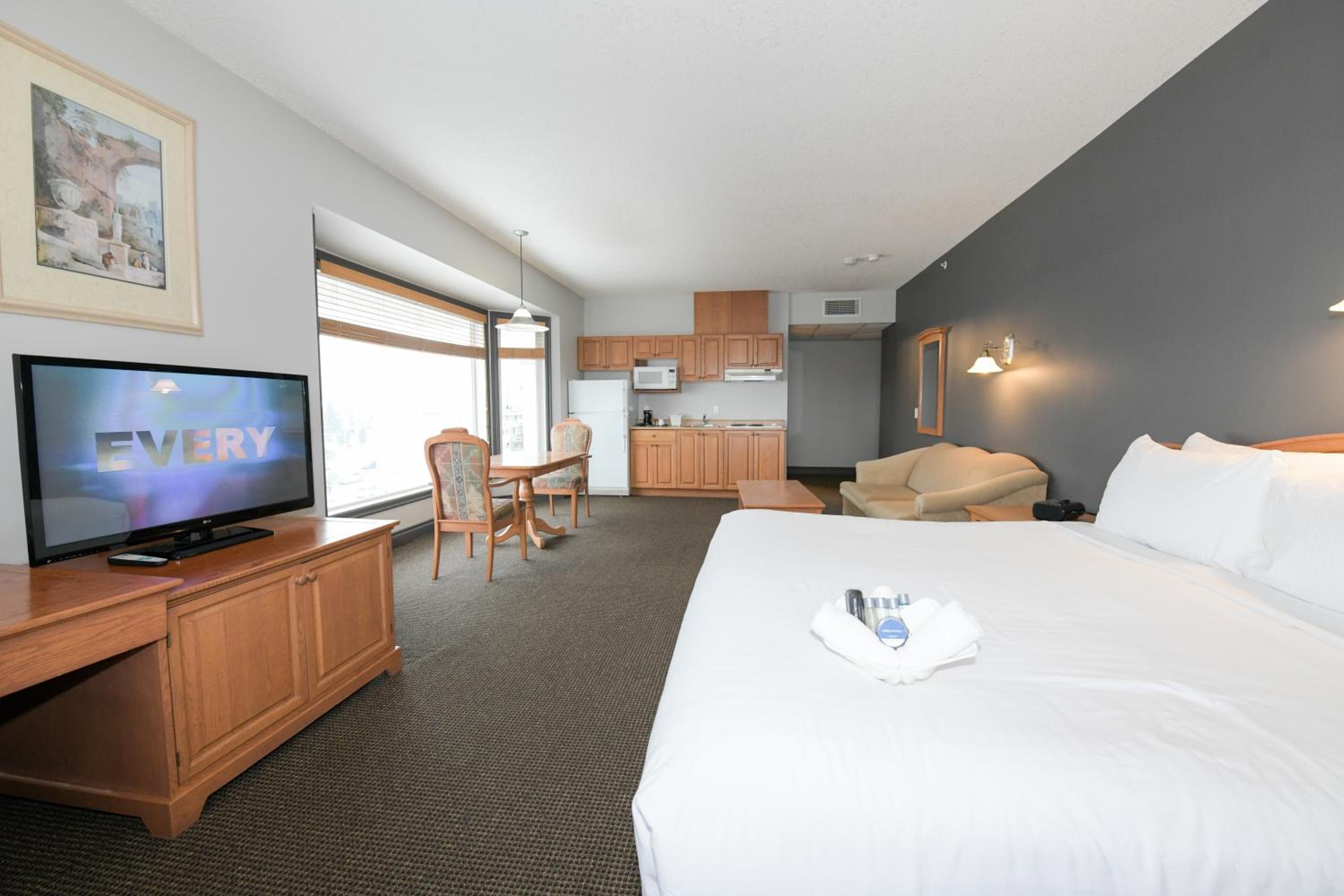 Deluxe King Room photo 3