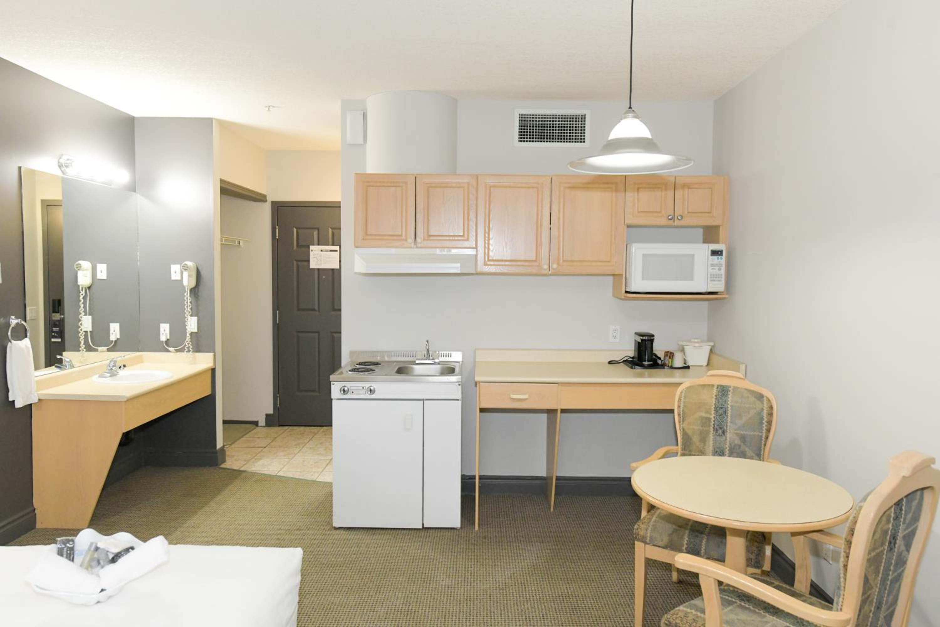 Deluxe Queen Room photo 2