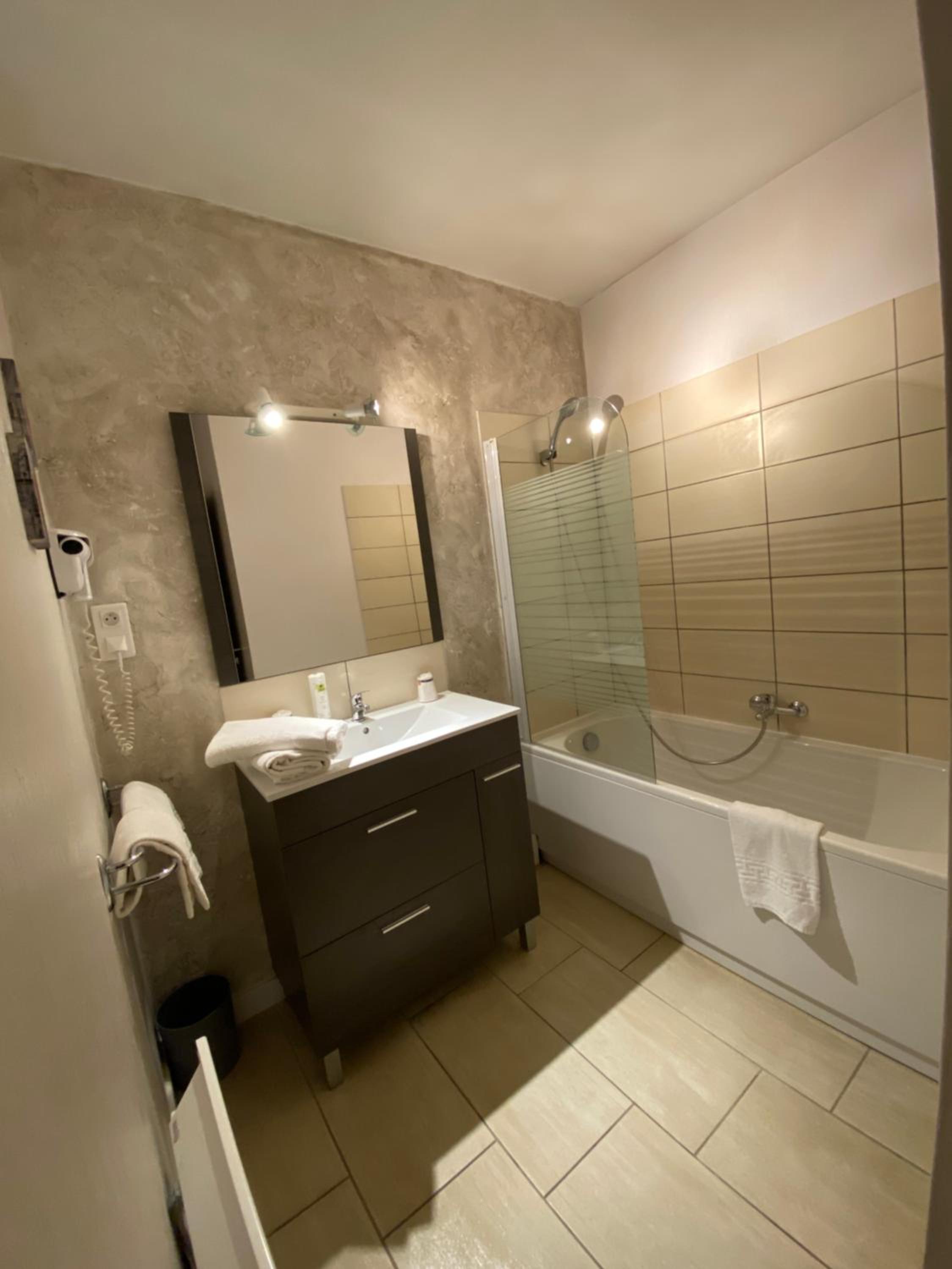 Triple Room with Balcony photo 3