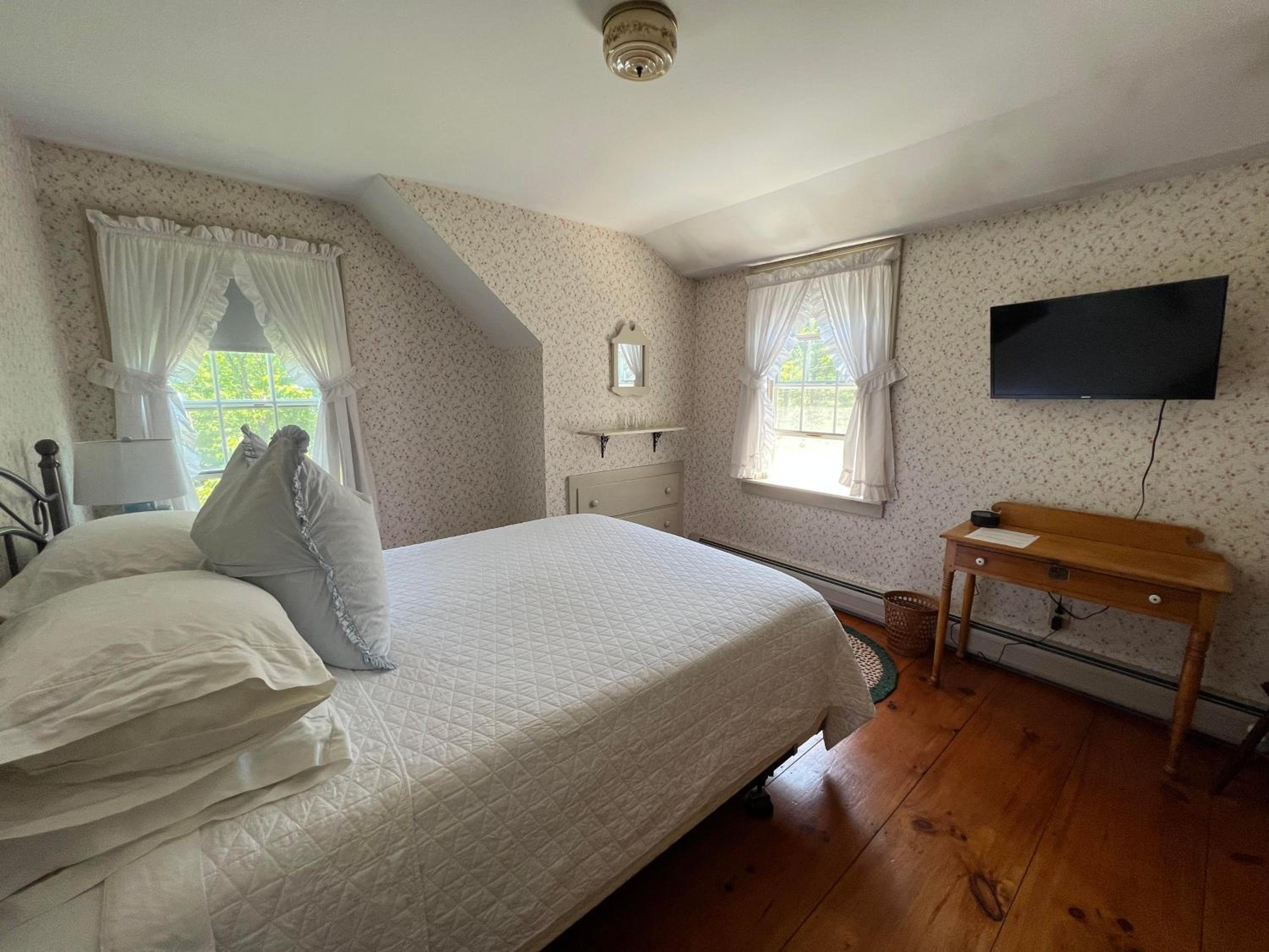 Deluxe Queen Room photo 1