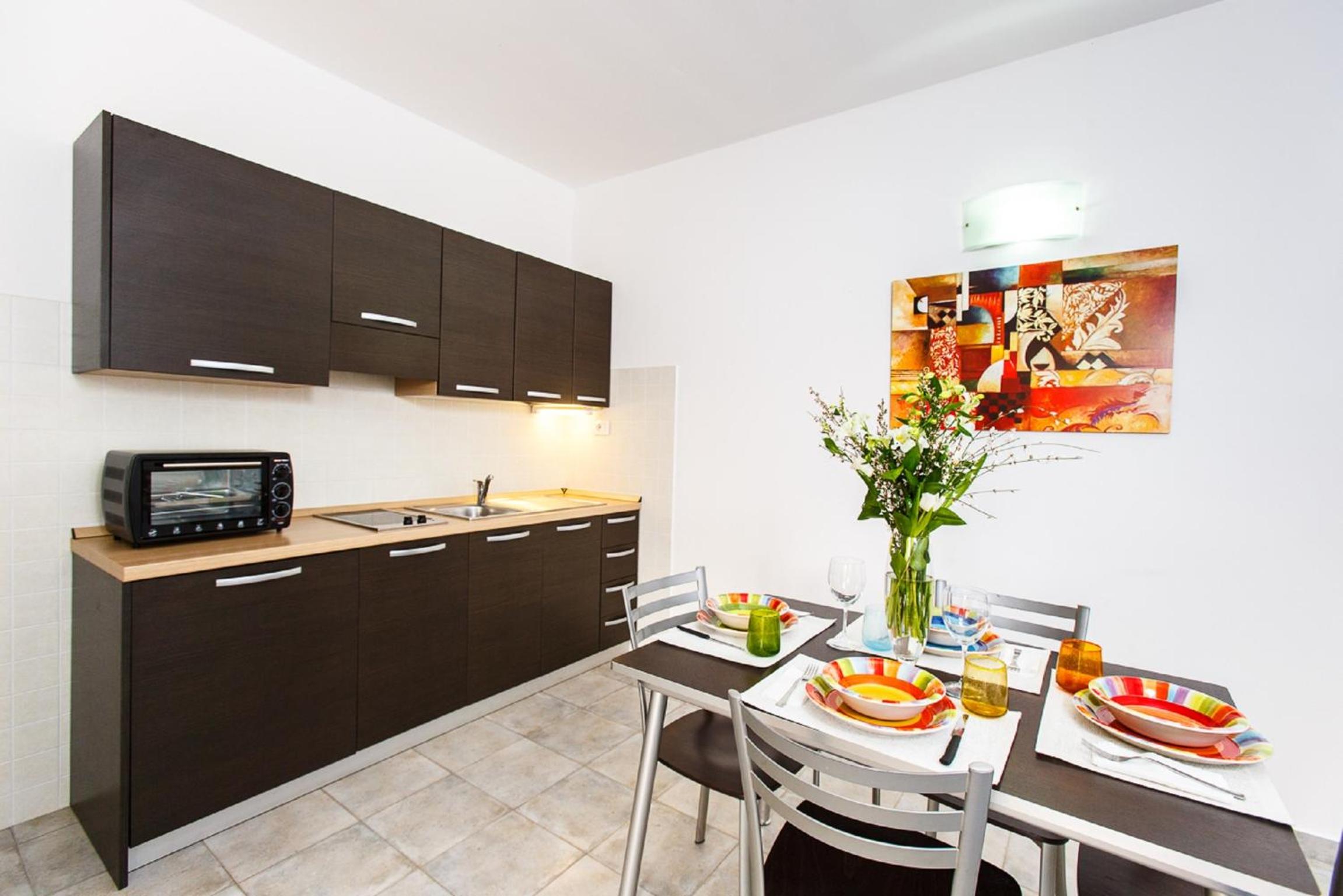 One-Bedroom Apartment with Sea View photo 3
